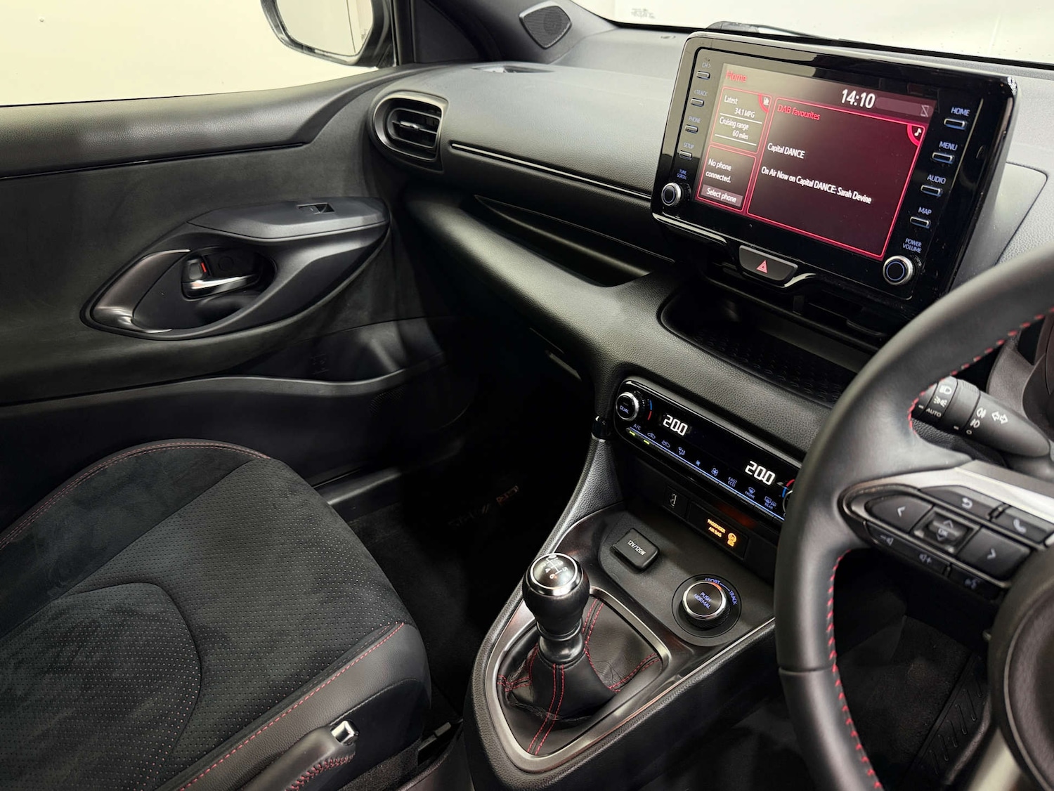 Used Toyota Yaris 2022 for sale - 77535142: Photo 41