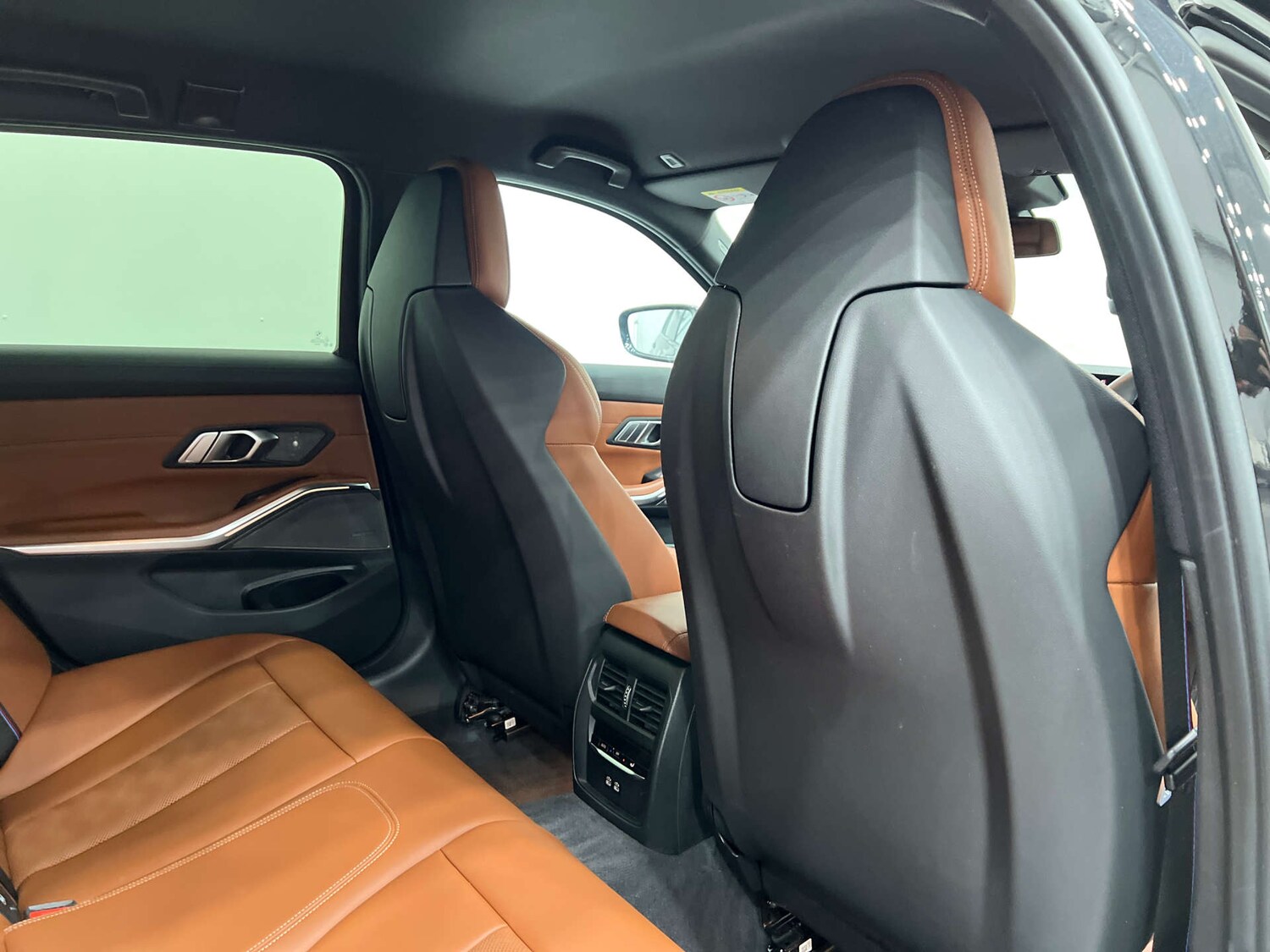 Used BMW 3 Series 2024 for sale - 75920585: Photo 18