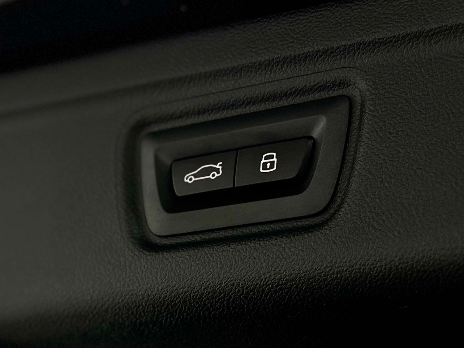 Used BMW 3 Series 2024 for sale - 75920585: Photo 31