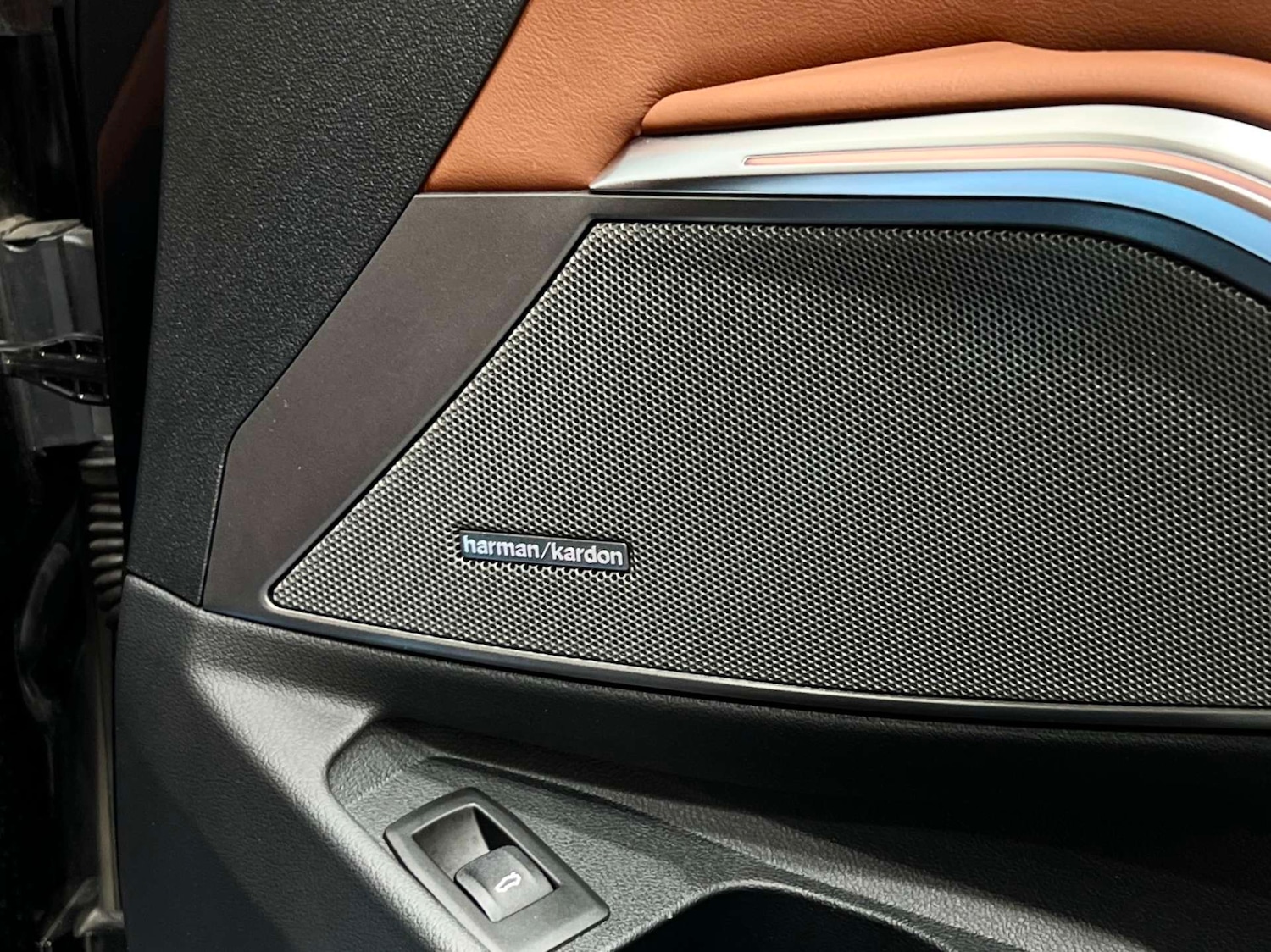 Used BMW 3 Series 2024 for sale - 75920585: Photo 46