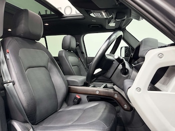 Used Land Rover Defender 2023 for sale - 78218181: Photo