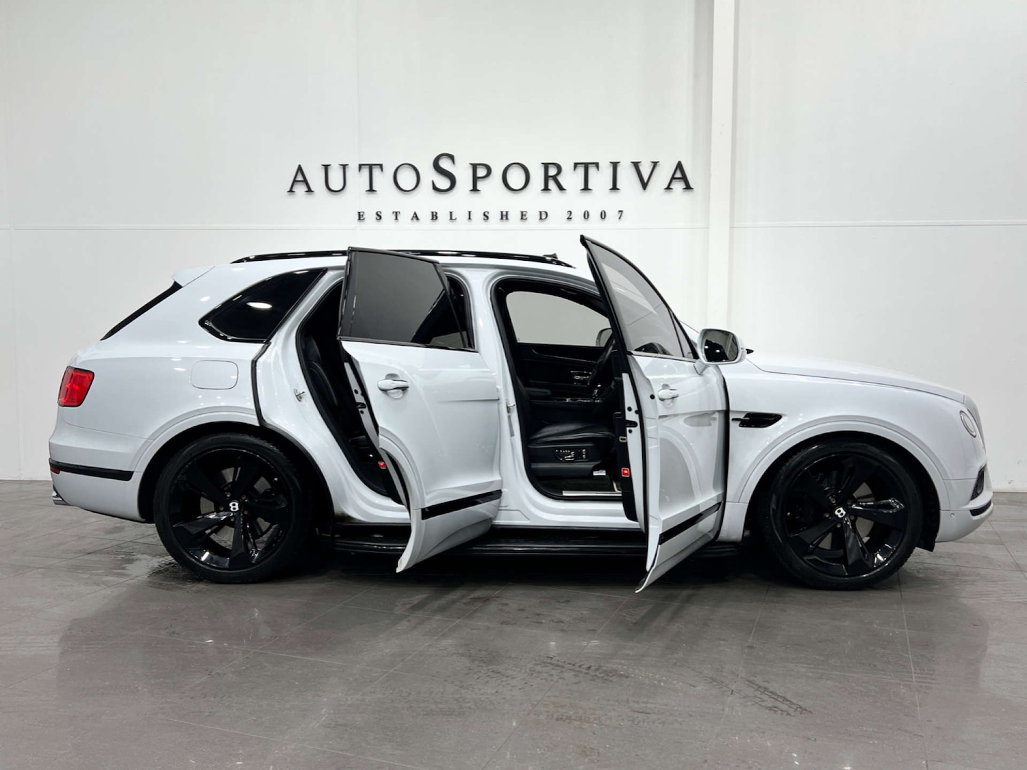 Used Bentley Bentayga 2017 for sale - 77833883: Photo 13