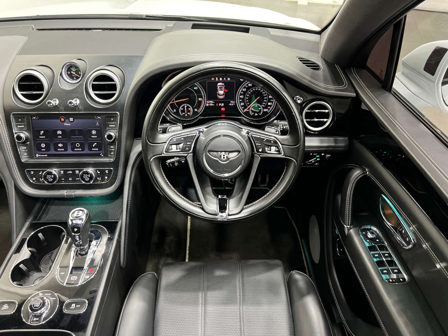 Used Bentley Bentayga 2017 for sale - 77833883: Photo 21