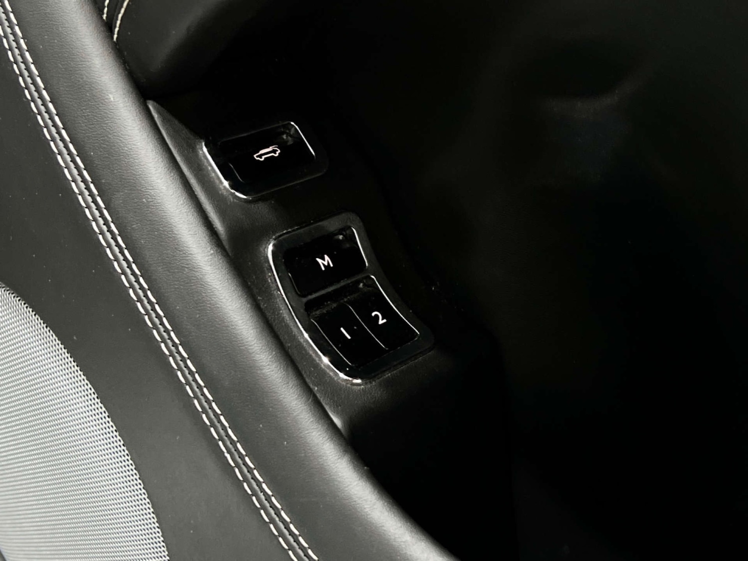 Used Bentley Bentayga 2017 for sale - 77833883: Photo 46