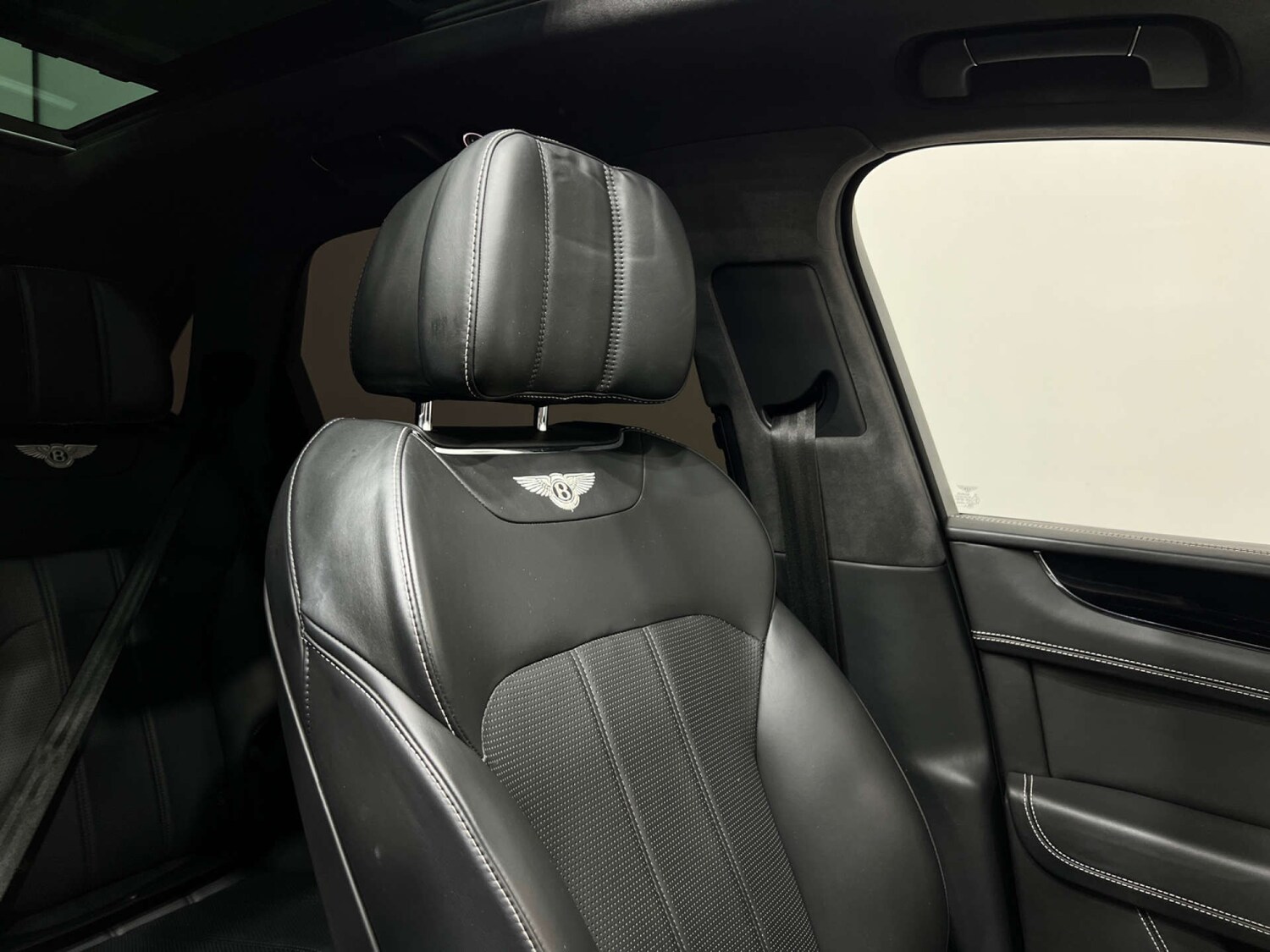 Used Bentley Bentayga 2017 for sale - 77833883: Photo 51