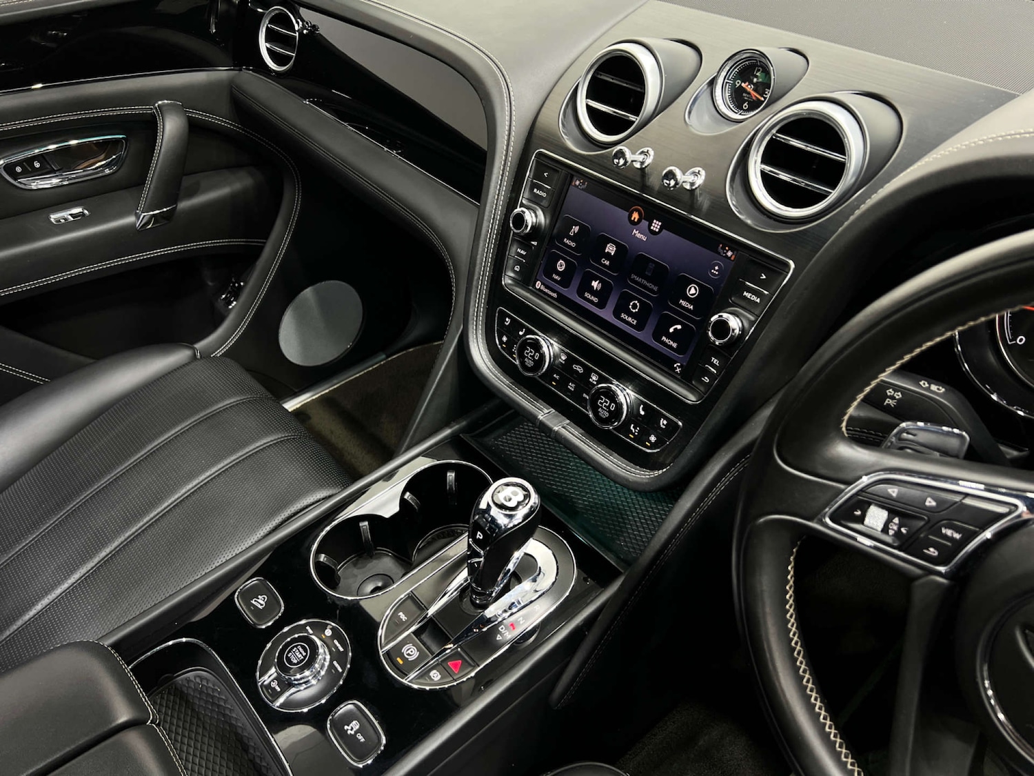 Used Bentley Bentayga 2017 for sale - 77833883: Photo 53