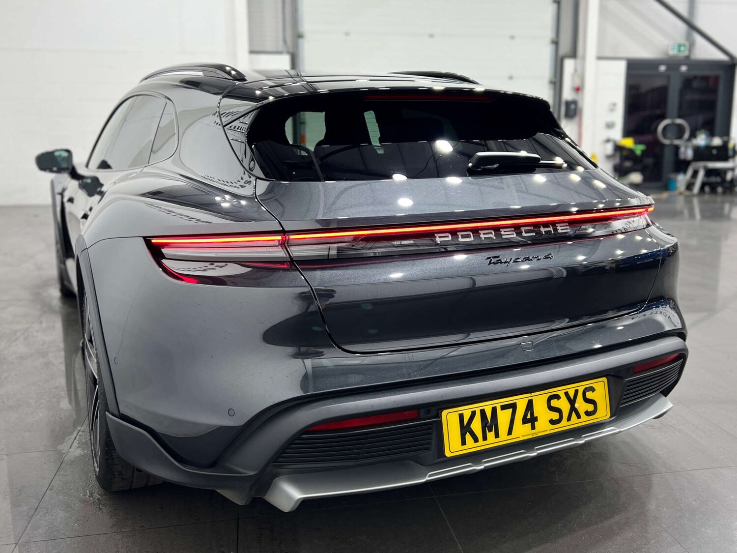 Used Porsche Taycan 2024 for sale - 76220583: Photo 10