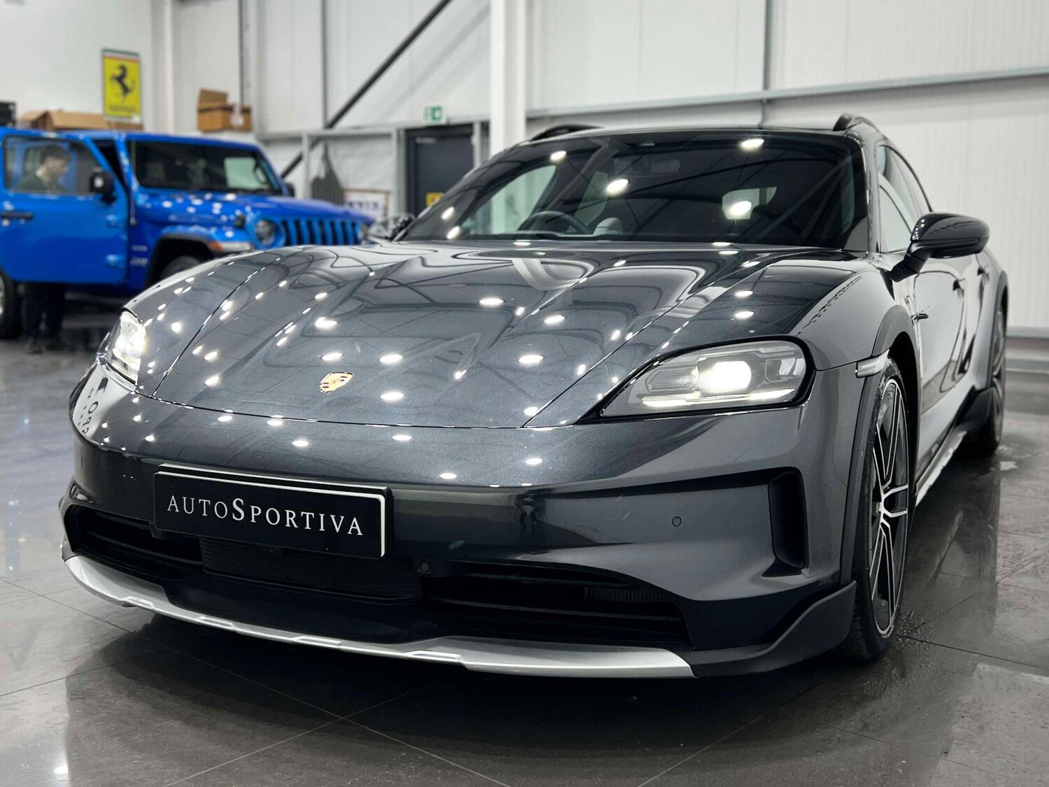 Used Porsche Taycan 2024 for sale - 76220583: Photo 11