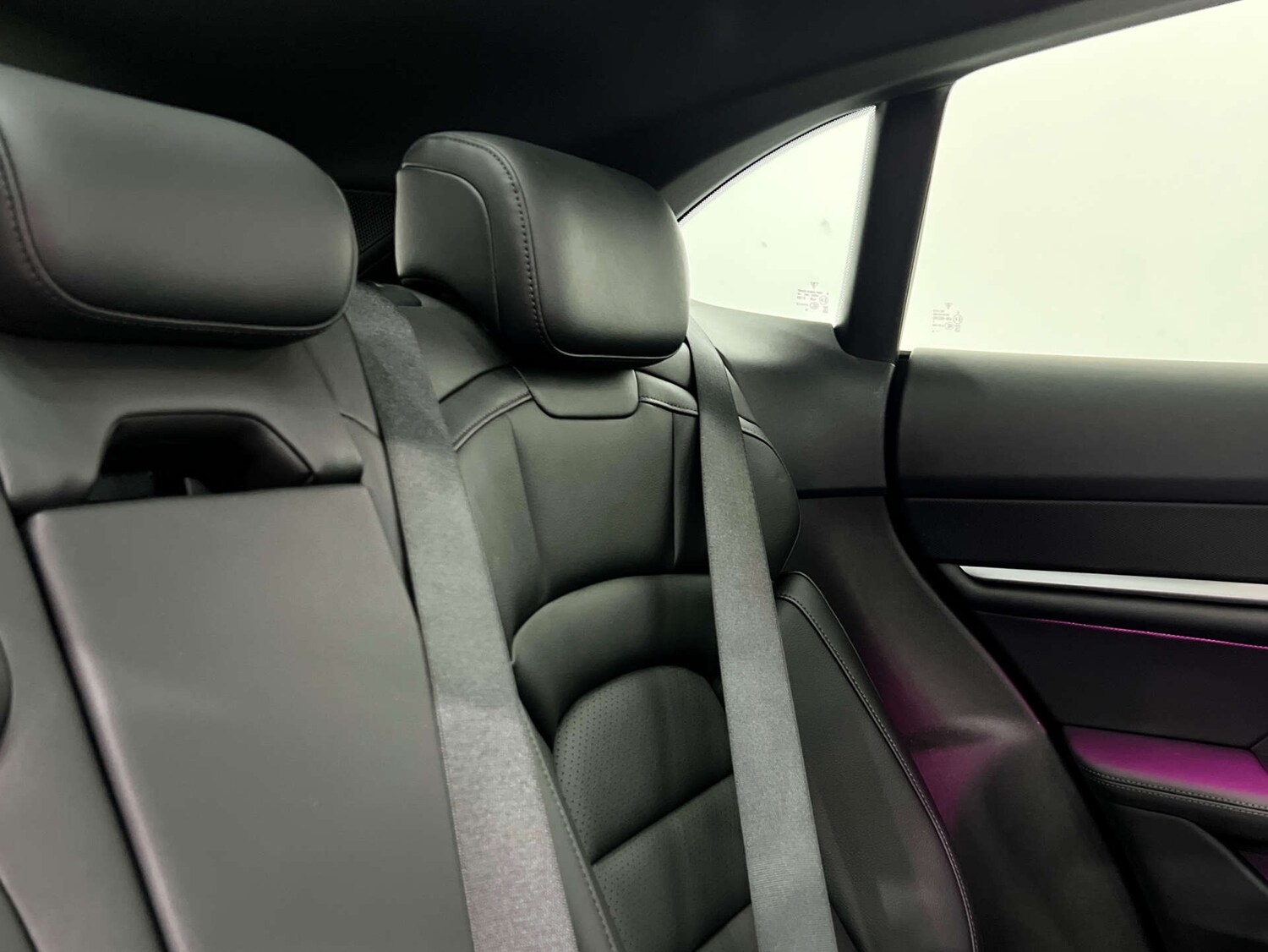 Used Porsche Taycan 2024 for sale - 76220583: Photo 16