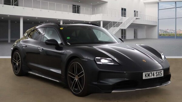 Used Porsche Taycan 2024 for sale - 76220583: Photo 1