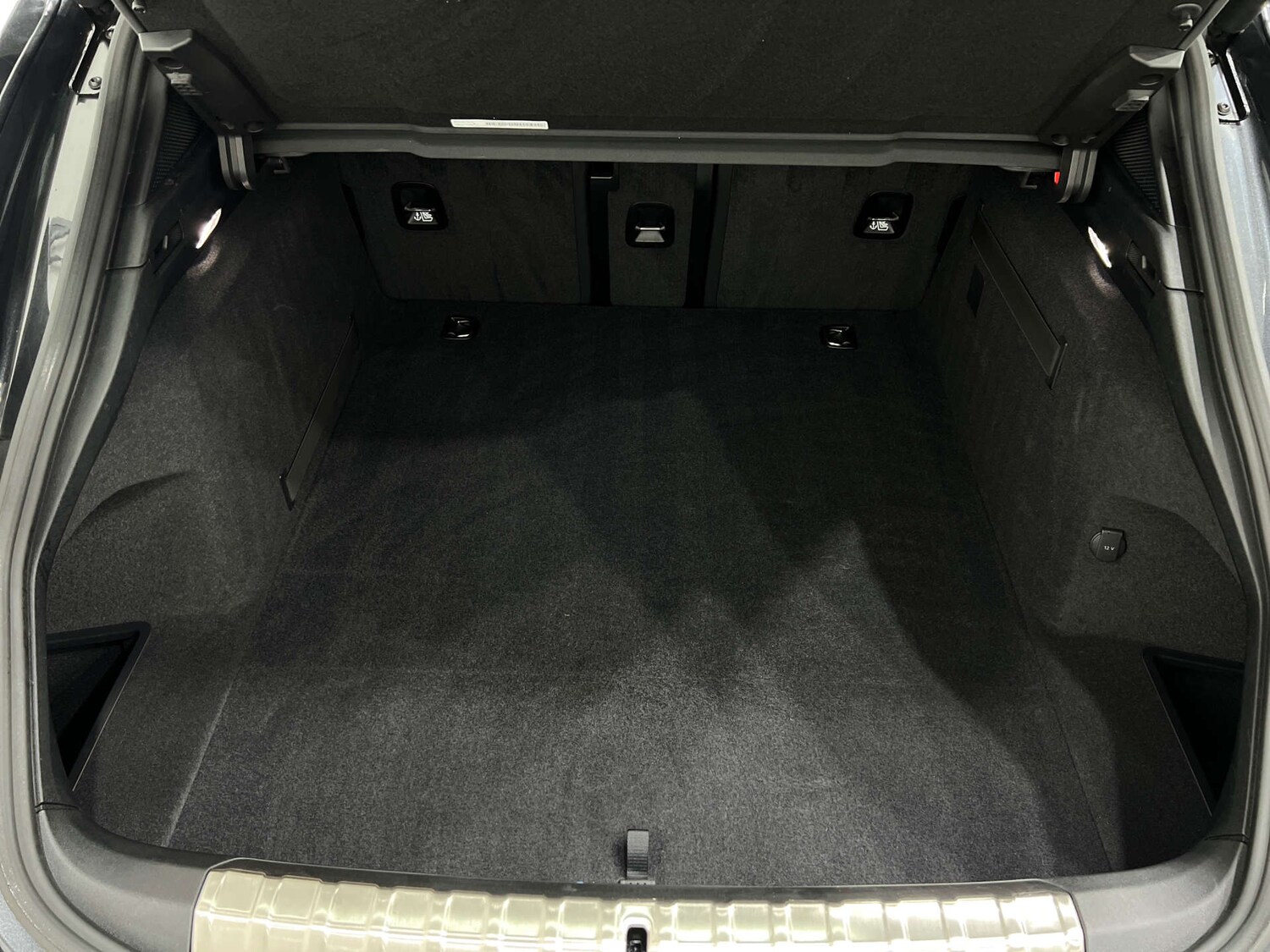 Used Porsche Taycan 2024 for sale - 76220583: Photo 29