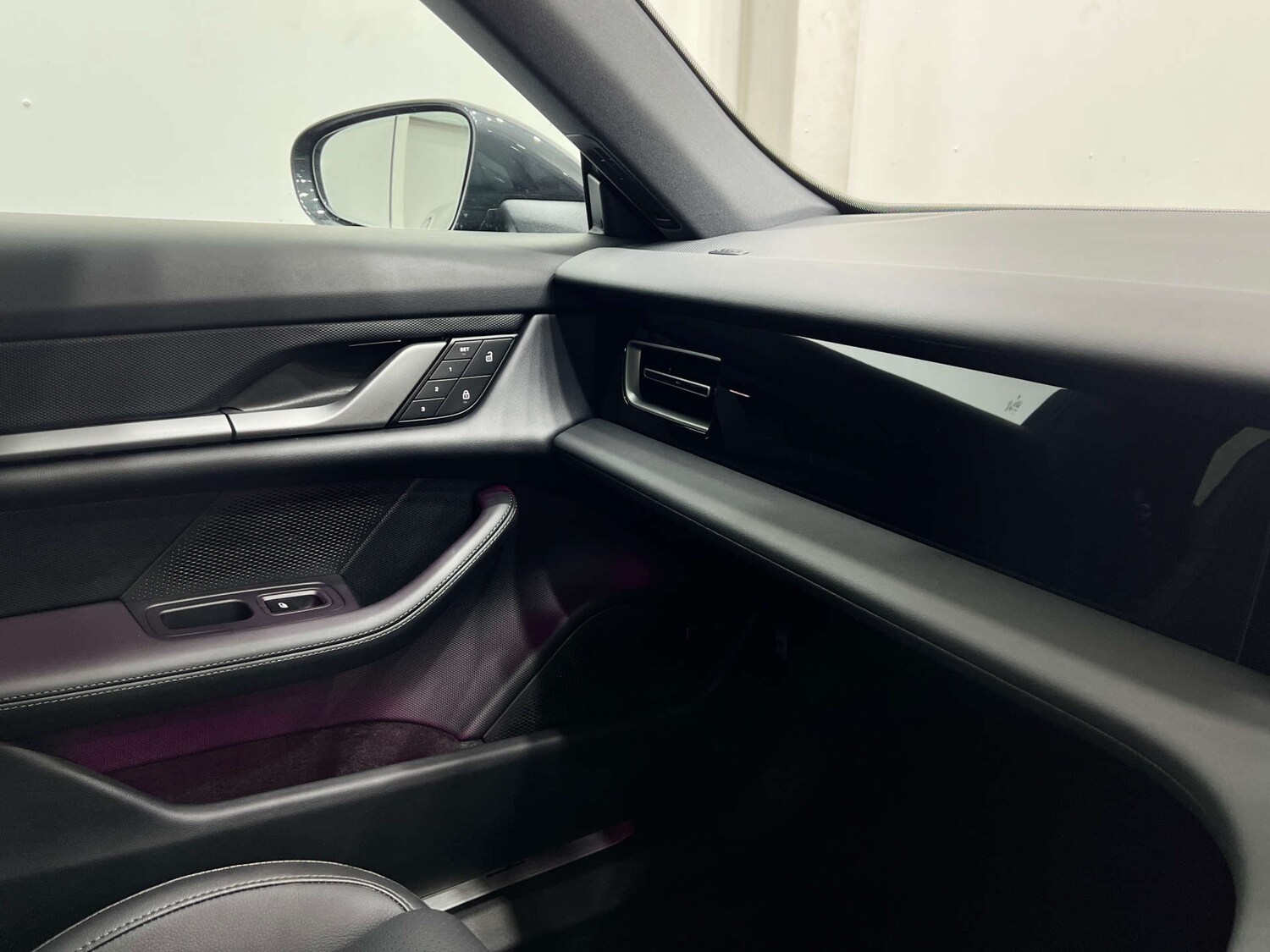 Used Porsche Taycan 2024 for sale - 76220583: Photo 36