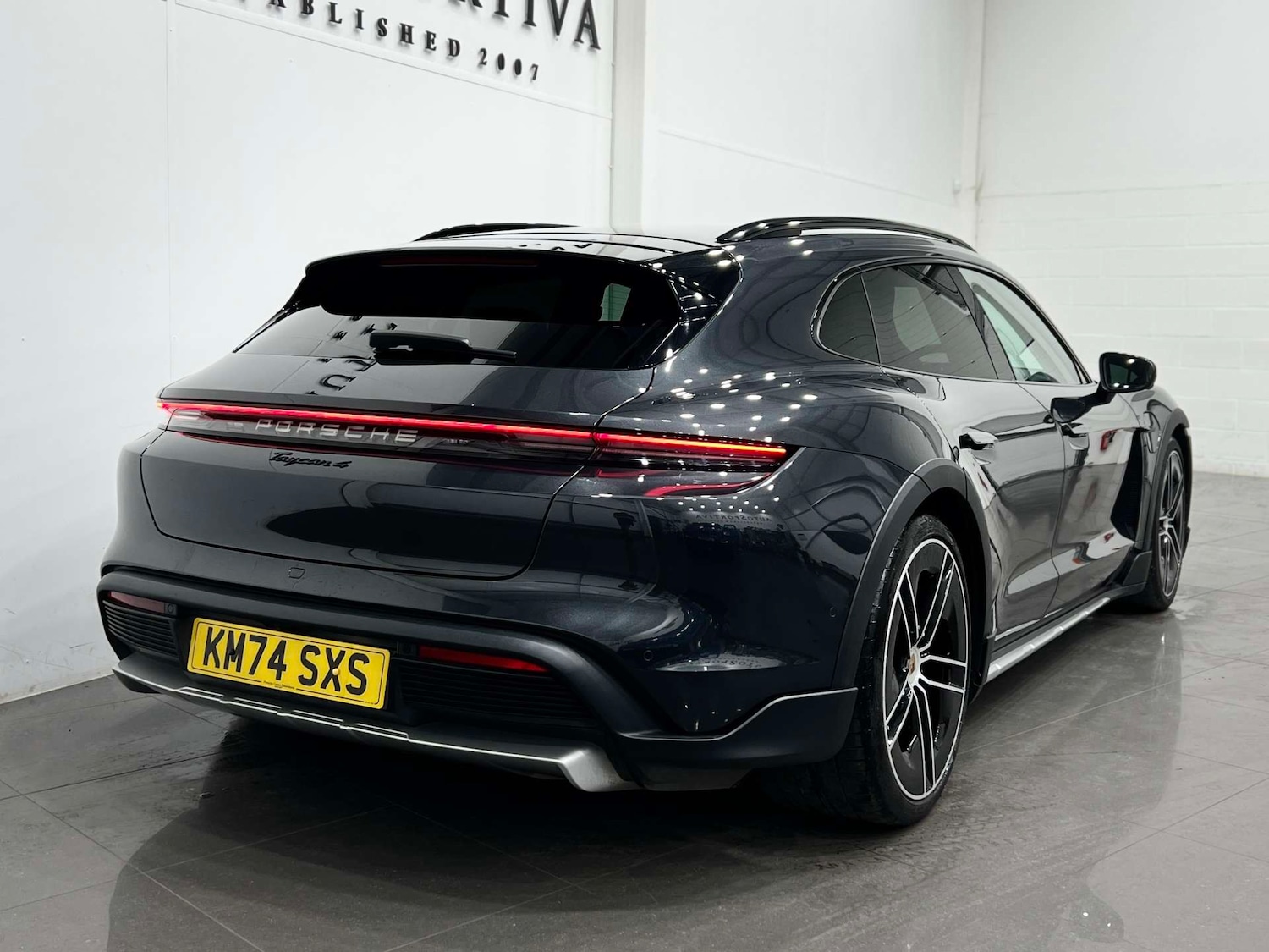 Used Porsche Taycan 2024 for sale - 76220583: Photo 5