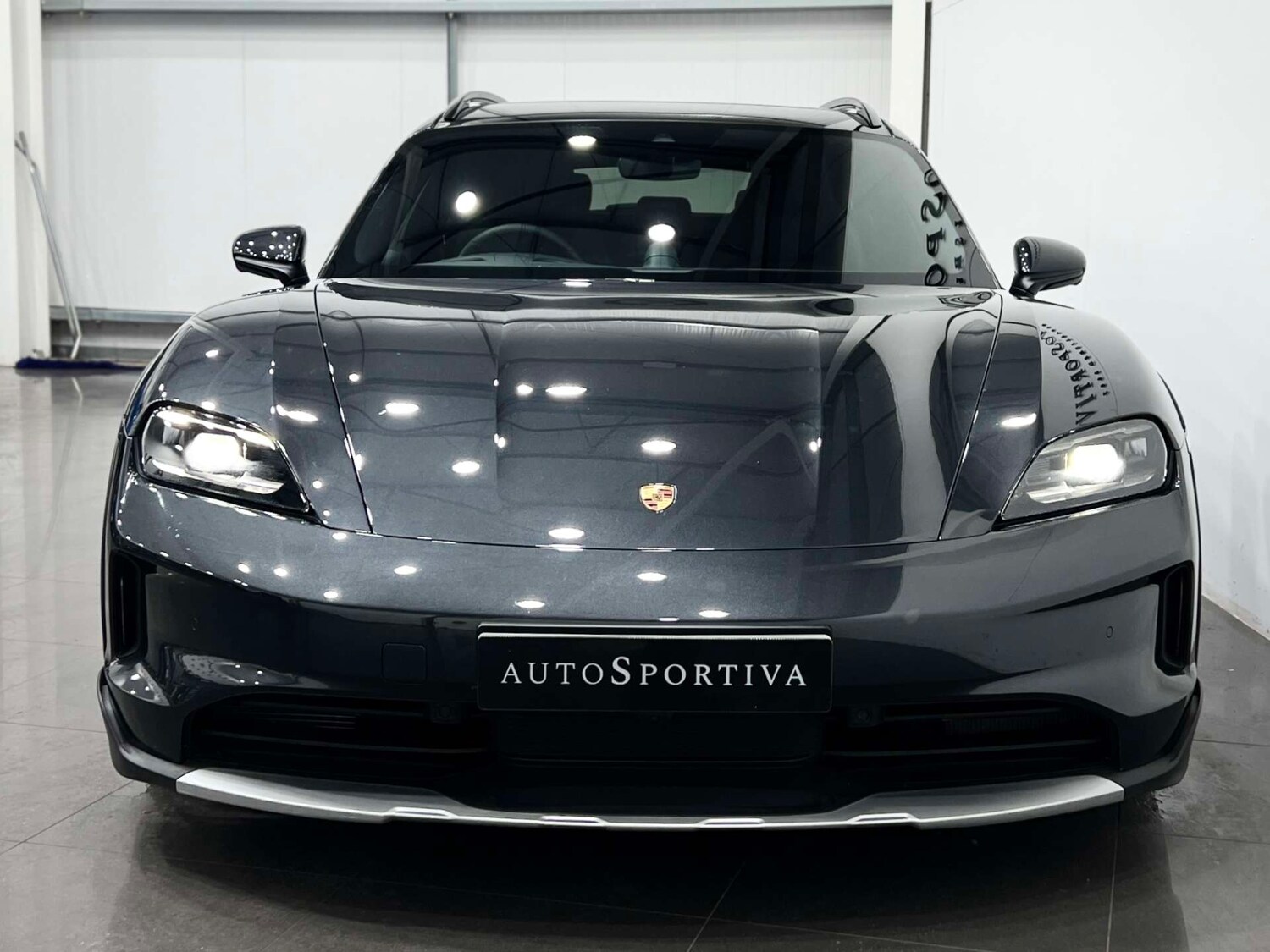 Used Porsche Taycan 2024 for sale - 76220583: Photo 8