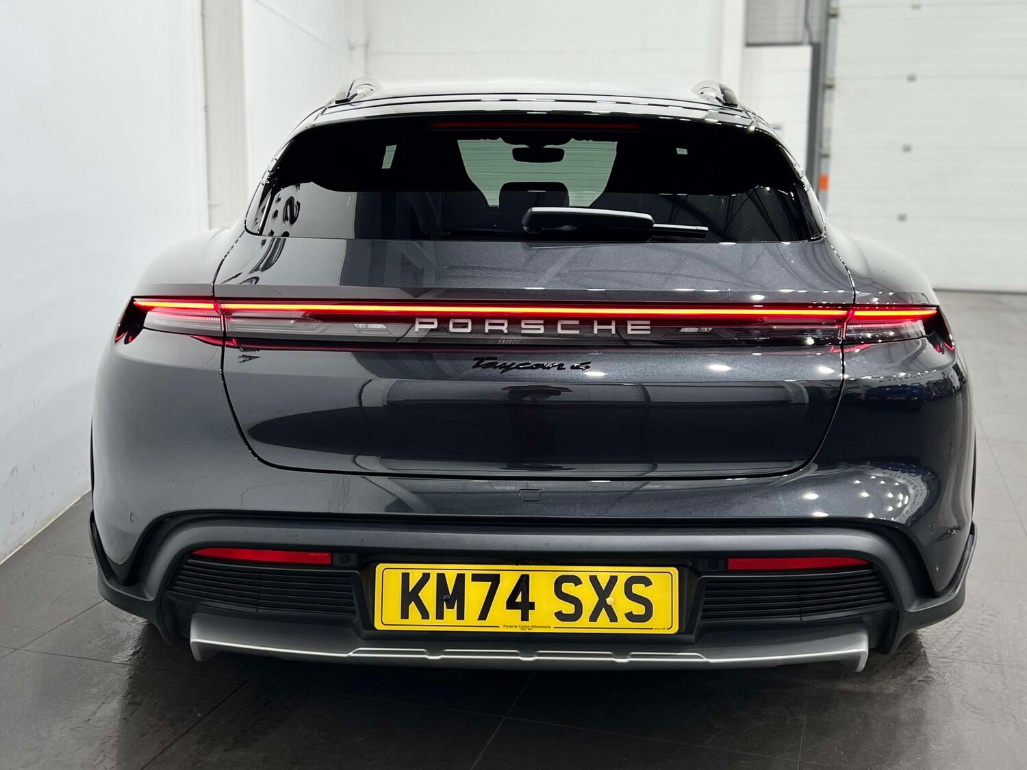 Used Porsche Taycan 2024 for sale - 76220583: Photo 9