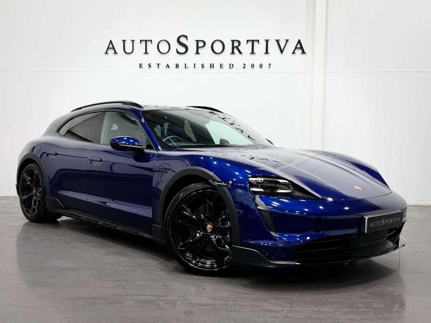 Used Porsche Taycan 2021 for sale - 76830947: Photo 1