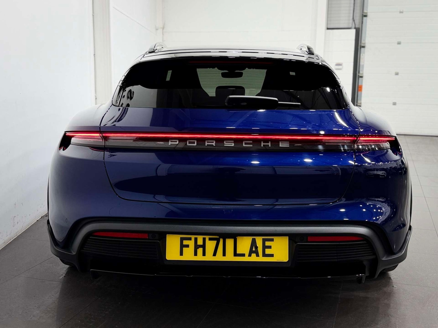 Used Porsche Taycan 2021 for sale - 76830947: Photo 10