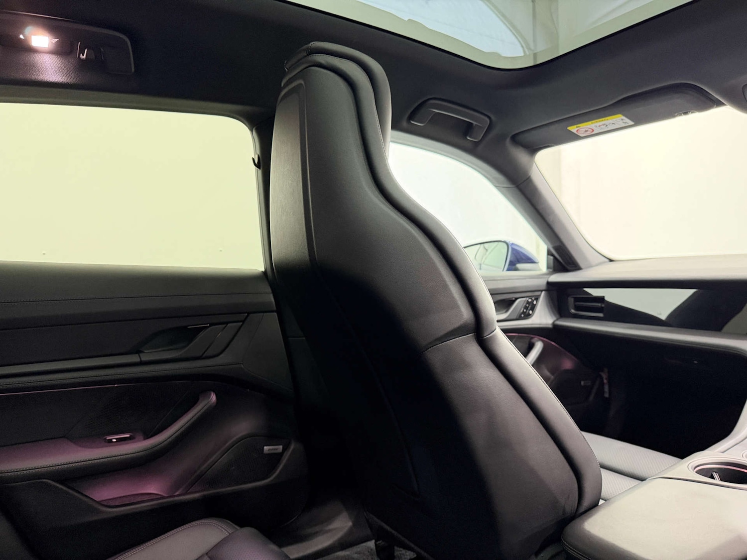 Used Porsche Taycan 2021 for sale - 76830947: Photo 19