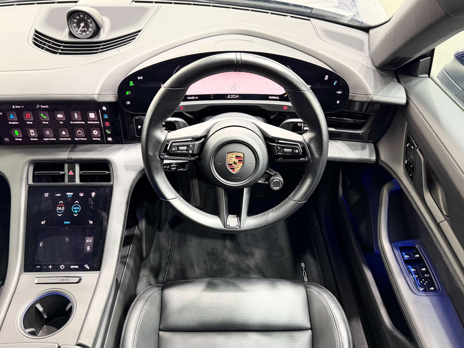 Used Porsche Taycan 2021 for sale - 76830947: Photo 23