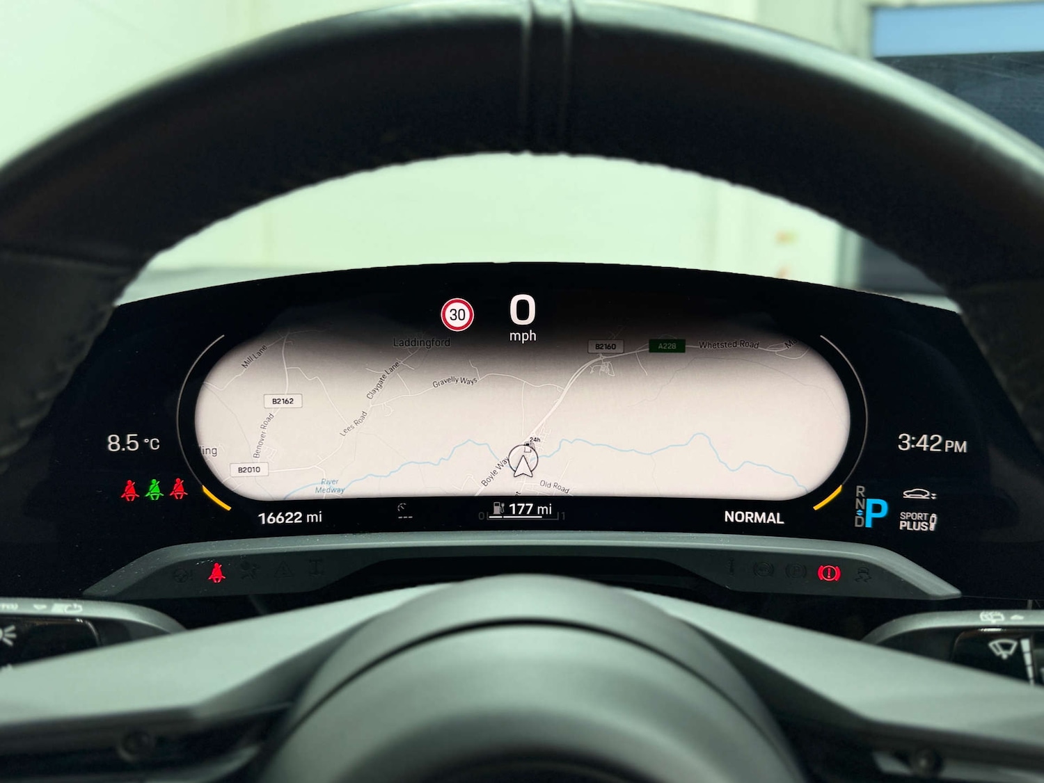 Used Porsche Taycan 2021 for sale - 76830947: Photo 25