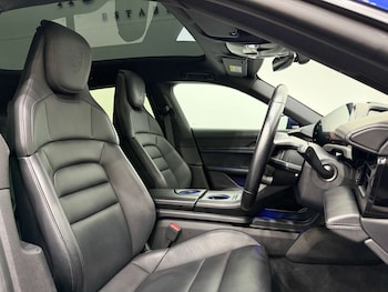 Used Porsche Taycan 2021 for sale - 76830947: Photo