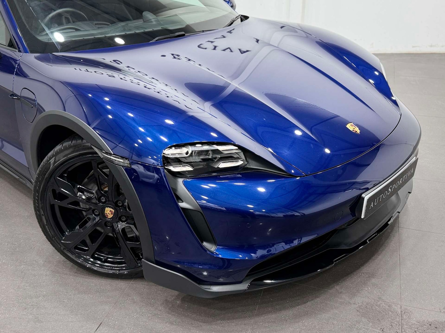 Used Porsche Taycan 2021 for sale - 76830947: Photo 33