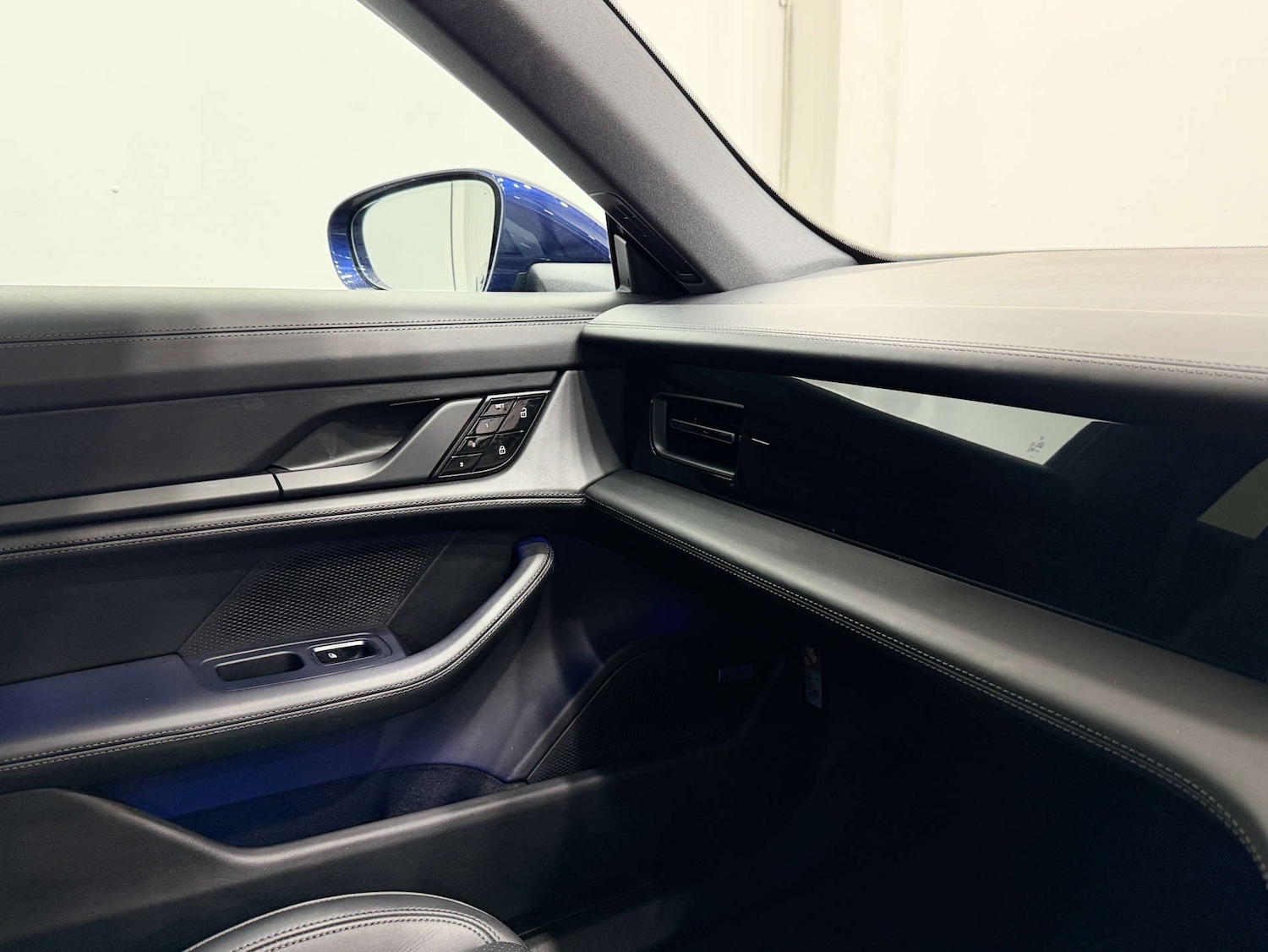 Used Porsche Taycan 2021 for sale - 76830947: Photo 38