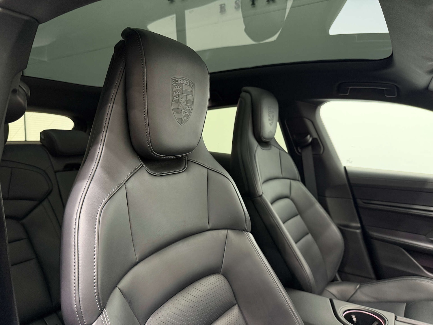 Used Porsche Taycan 2021 for sale - 76830947: Photo 42