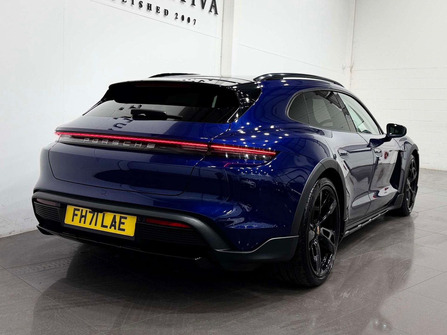 Used Porsche Taycan 2021 for sale - 76830947: Photo 6