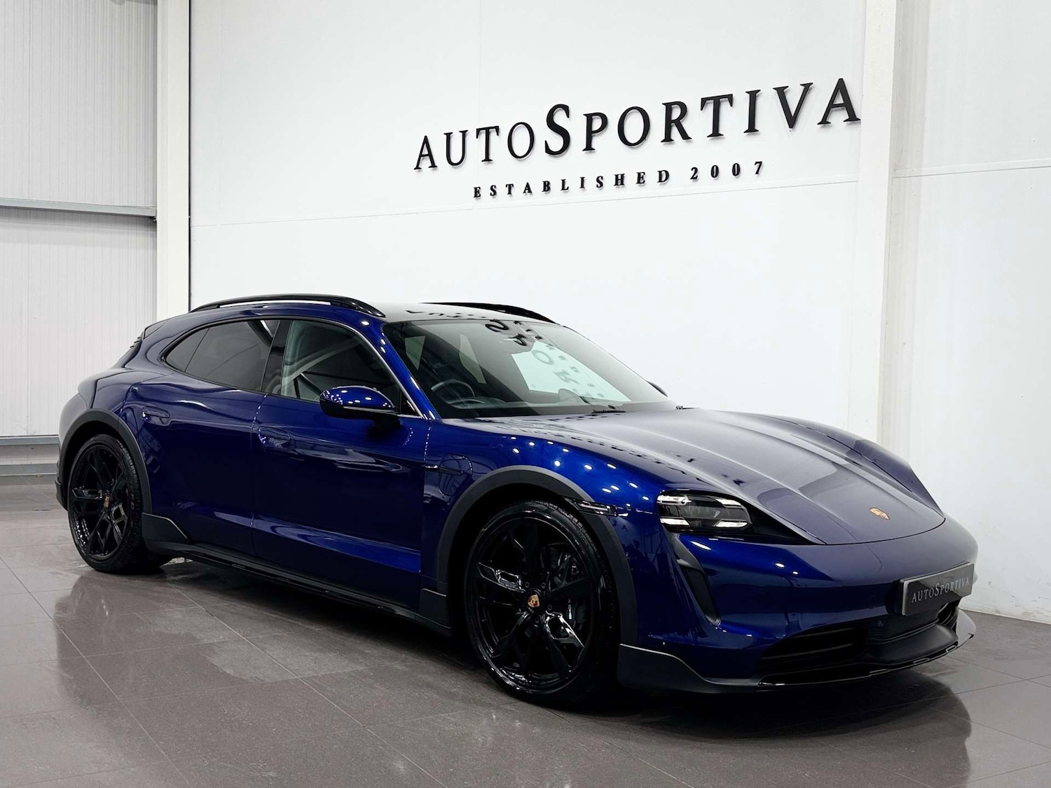 Used Porsche Taycan 2021 for sale - 76830947: Photo 8