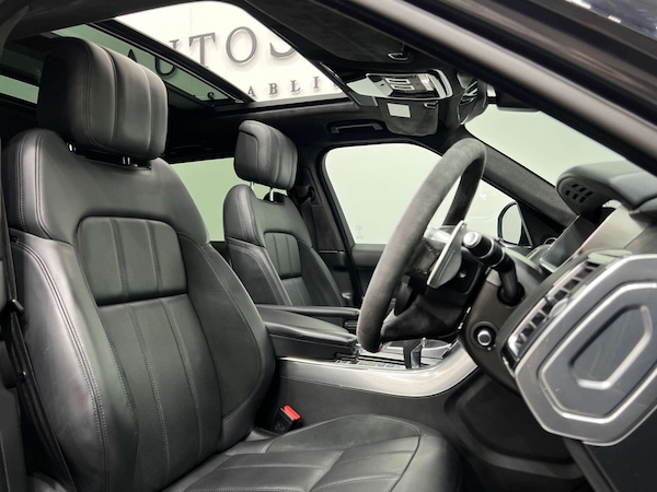 Used Land Rover Range Rover Sport 2021 for sale - 76255878: Photo 2
