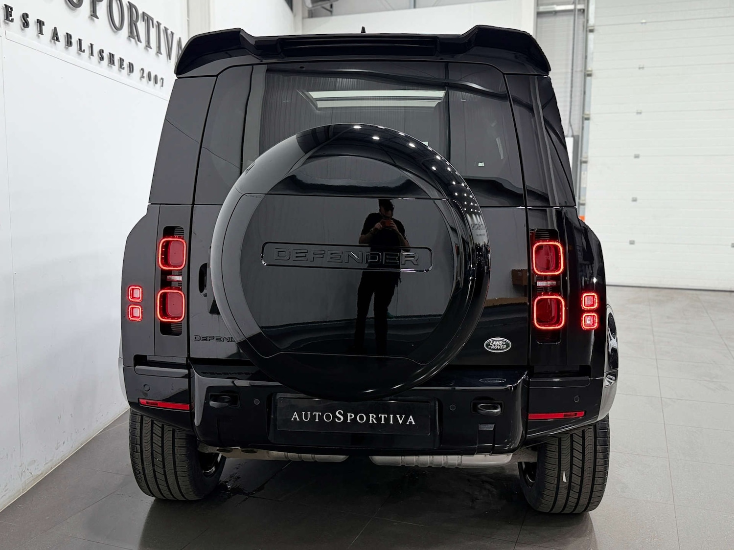 Used Land Rover Defender 2022 for sale - 77833921: Photo 10