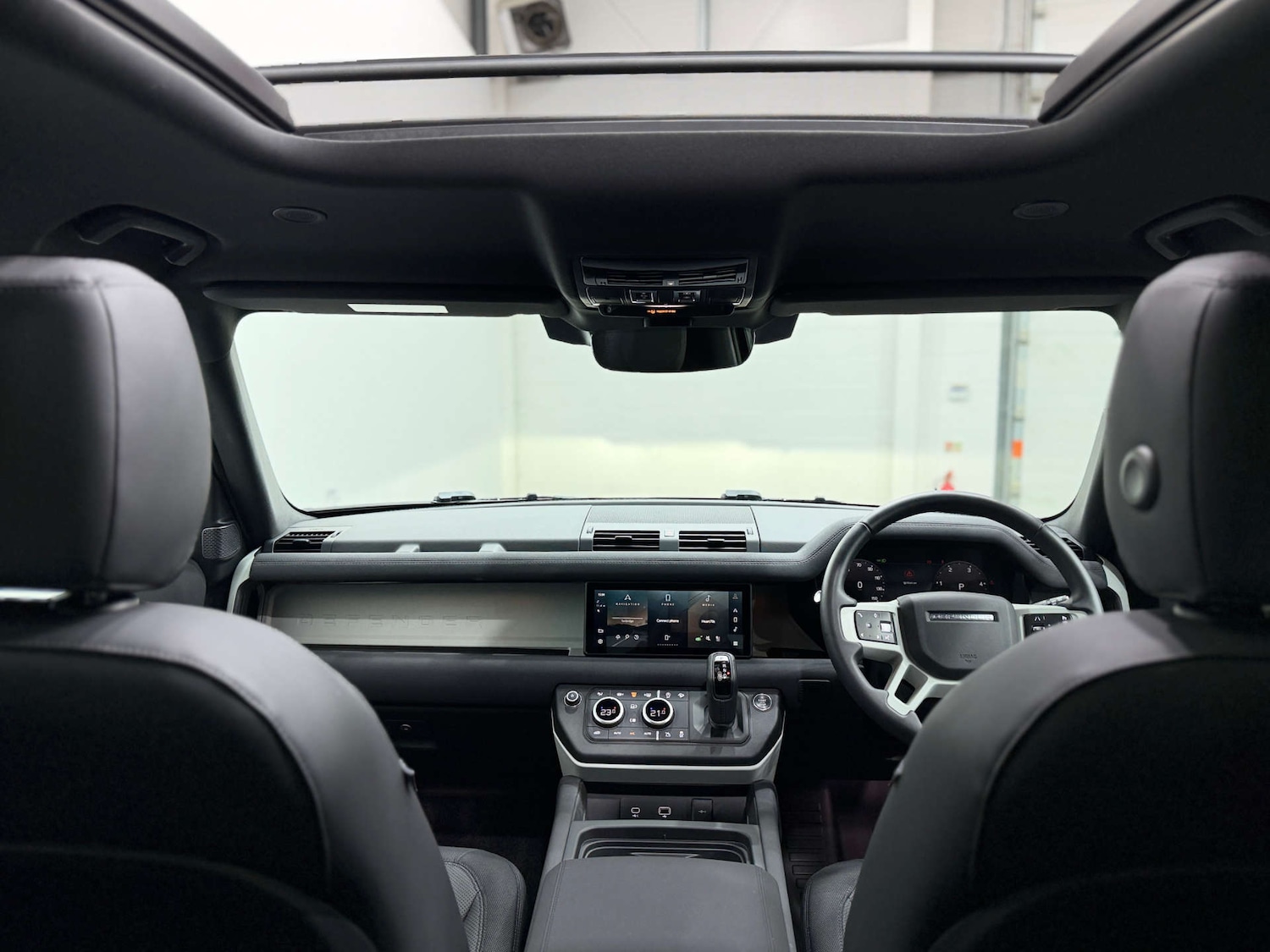 Used Land Rover Defender 2022 for sale - 77833921: Photo 19