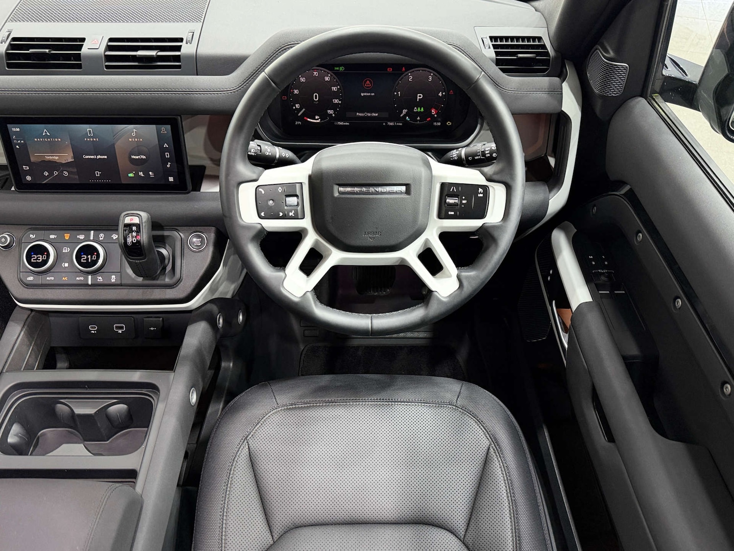 Used Land Rover Defender 2022 for sale - 77833921: Photo 22