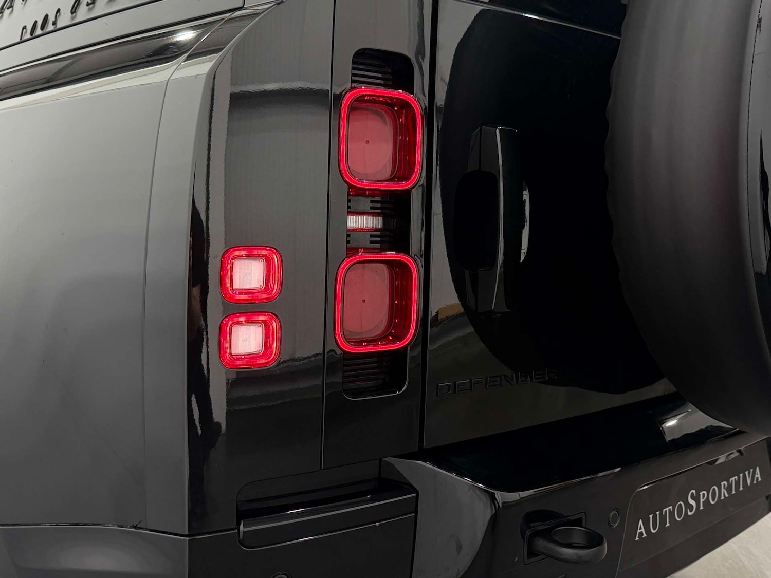 Used Land Rover Defender 2022 for sale - 77833921: Photo 27