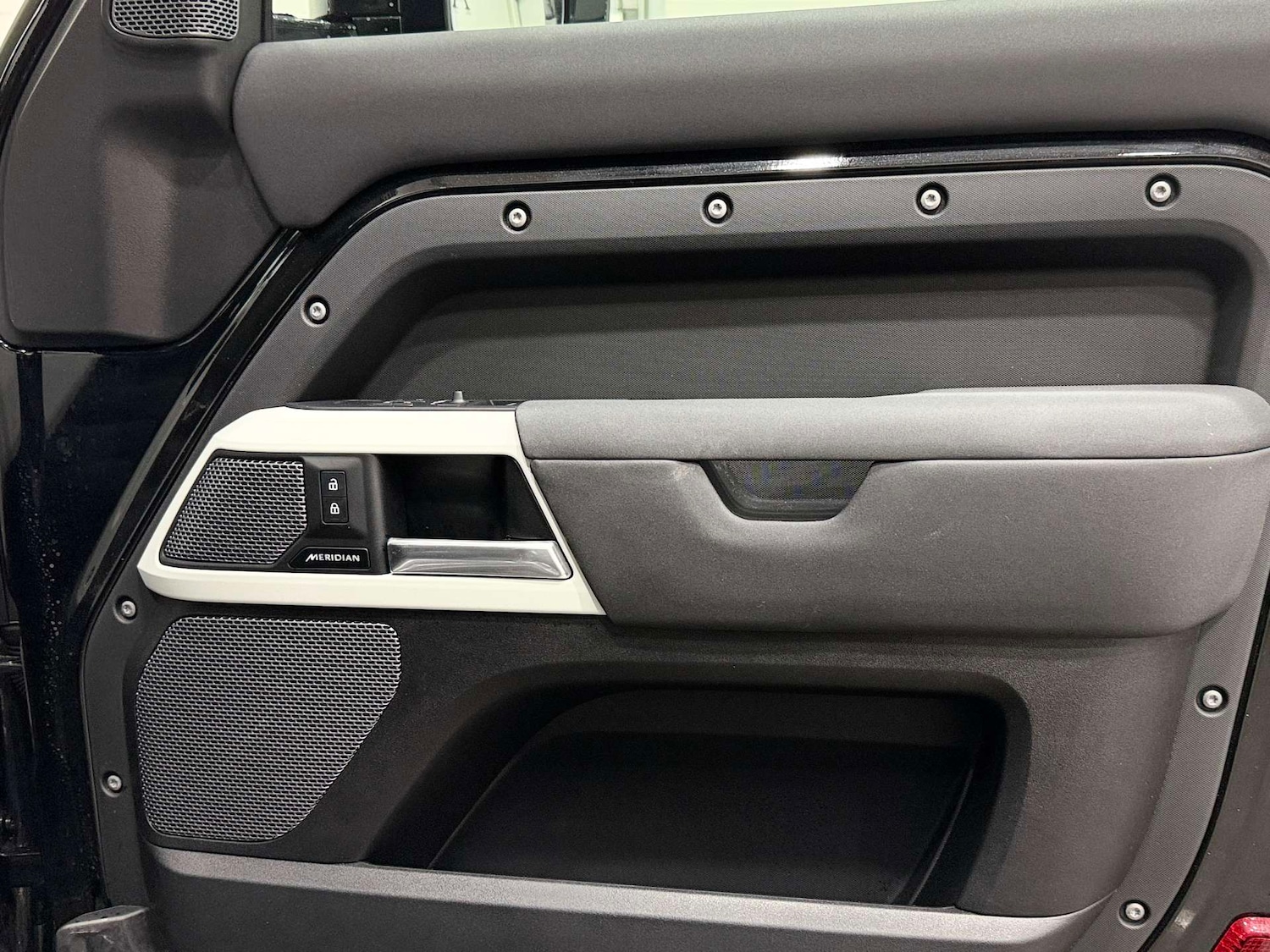 Used Land Rover Defender 2022 for sale - 77833921: Photo 38