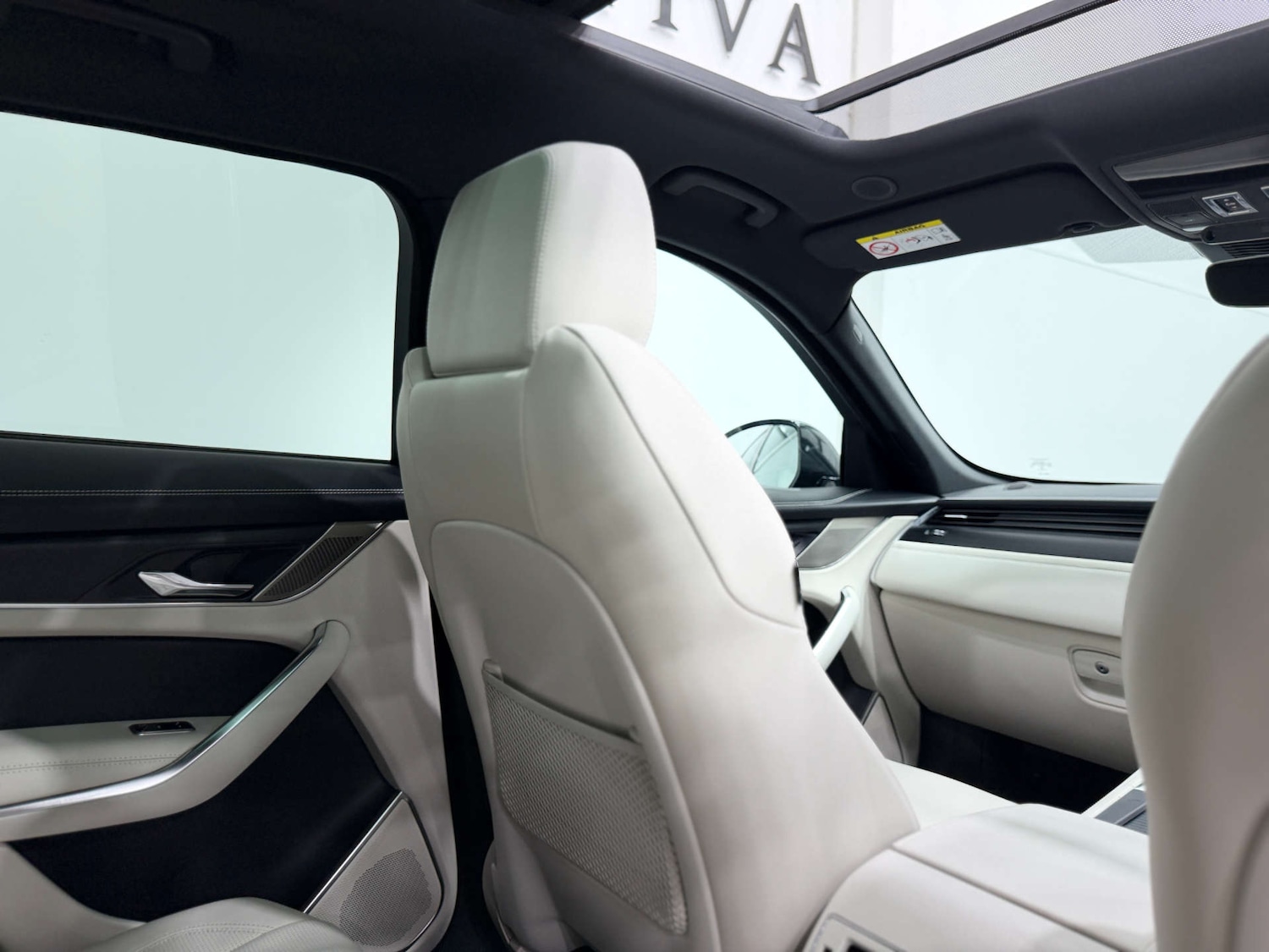 Used Jaguar F-Pace 2023 for sale - 77833931: Photo 18