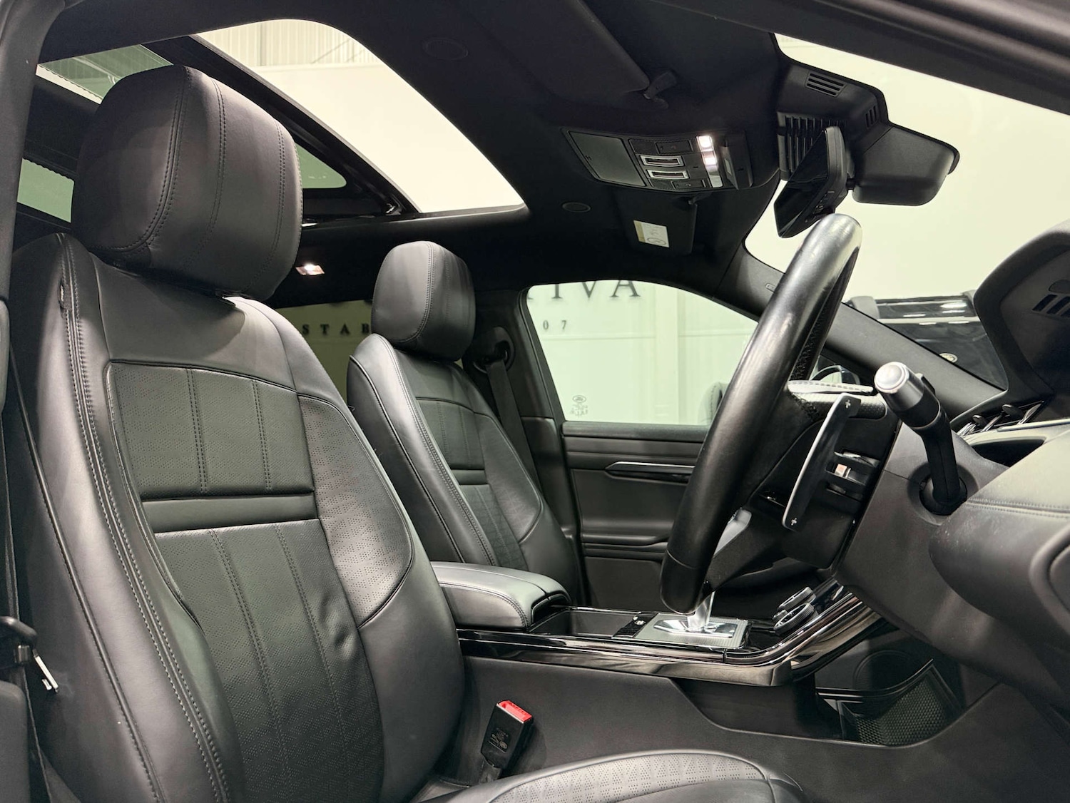 Used Land Rover Range Rover Evoque 2021 for sale - 76735796: Photo 2