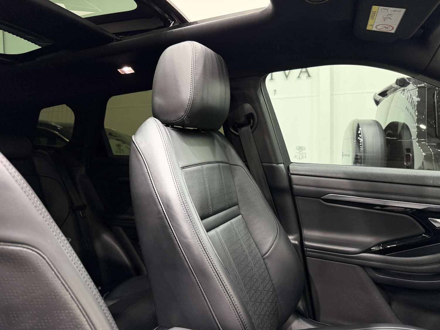 Used Land Rover Range Rover Evoque 2021 for sale - 76735796: Photo 36