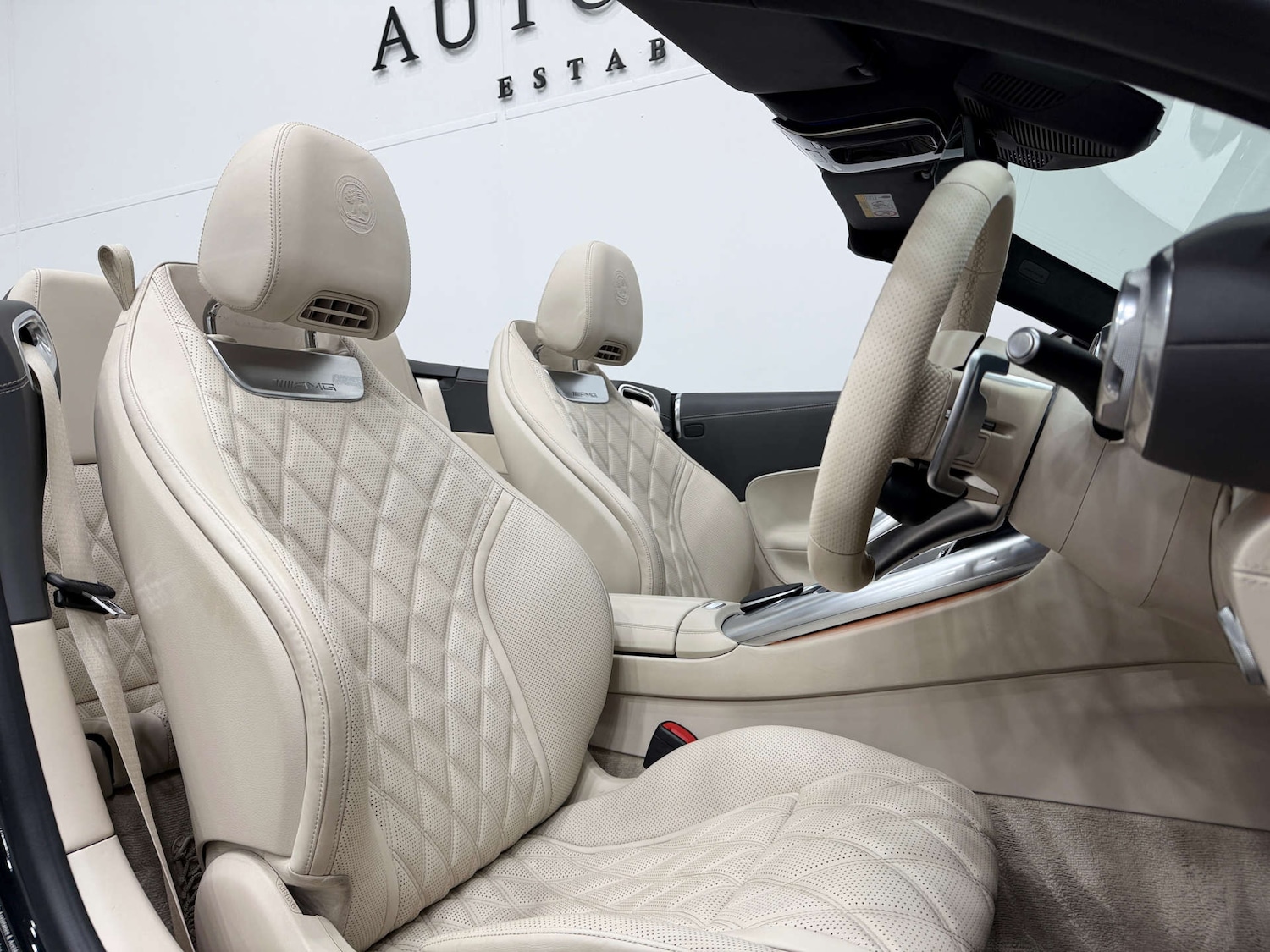 Used Mercedes-Benz SL 2023 for sale - 77833928: Photo 2