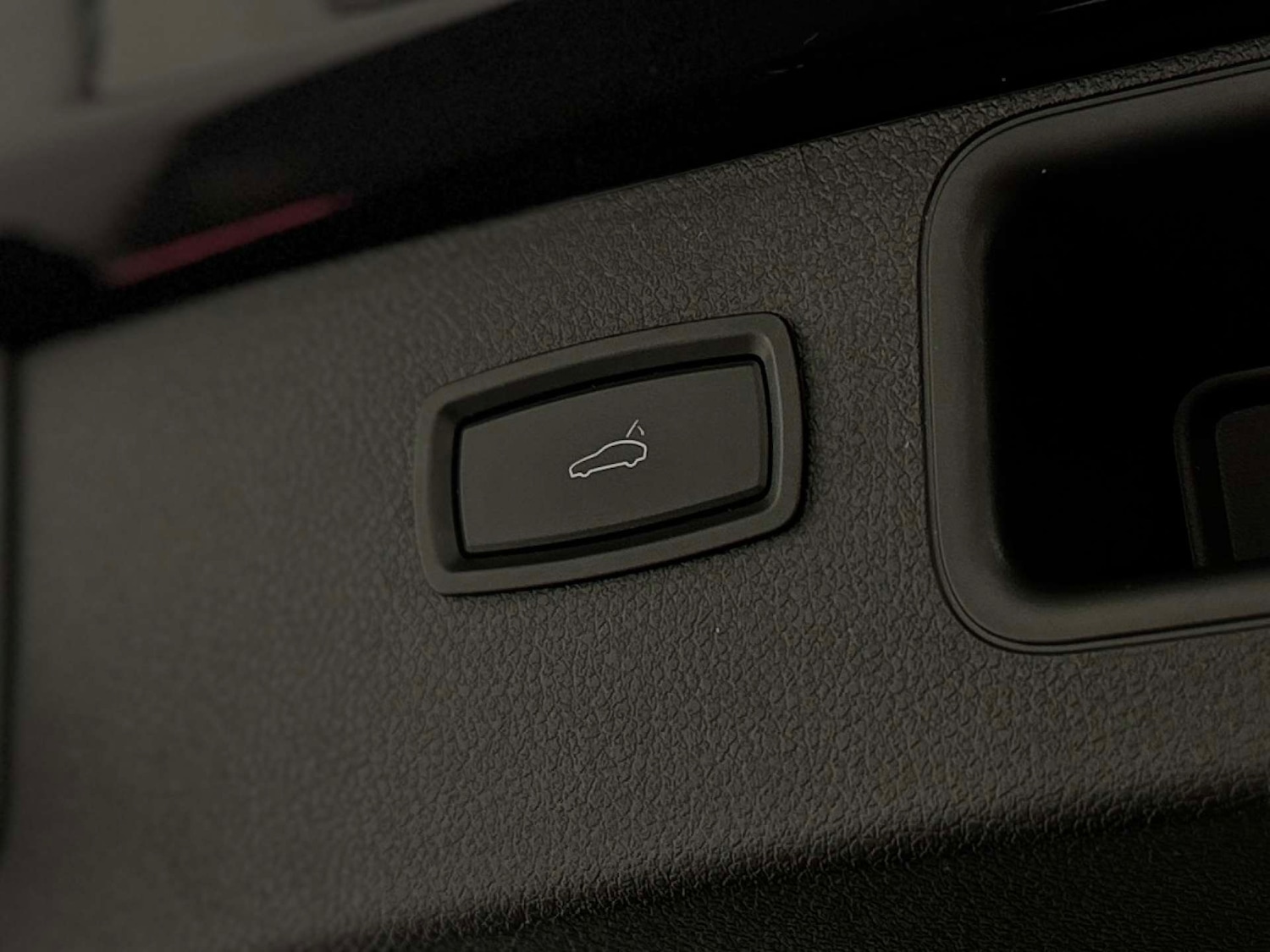 Used Porsche Macan 2023 for sale - 77833879: Photo 30