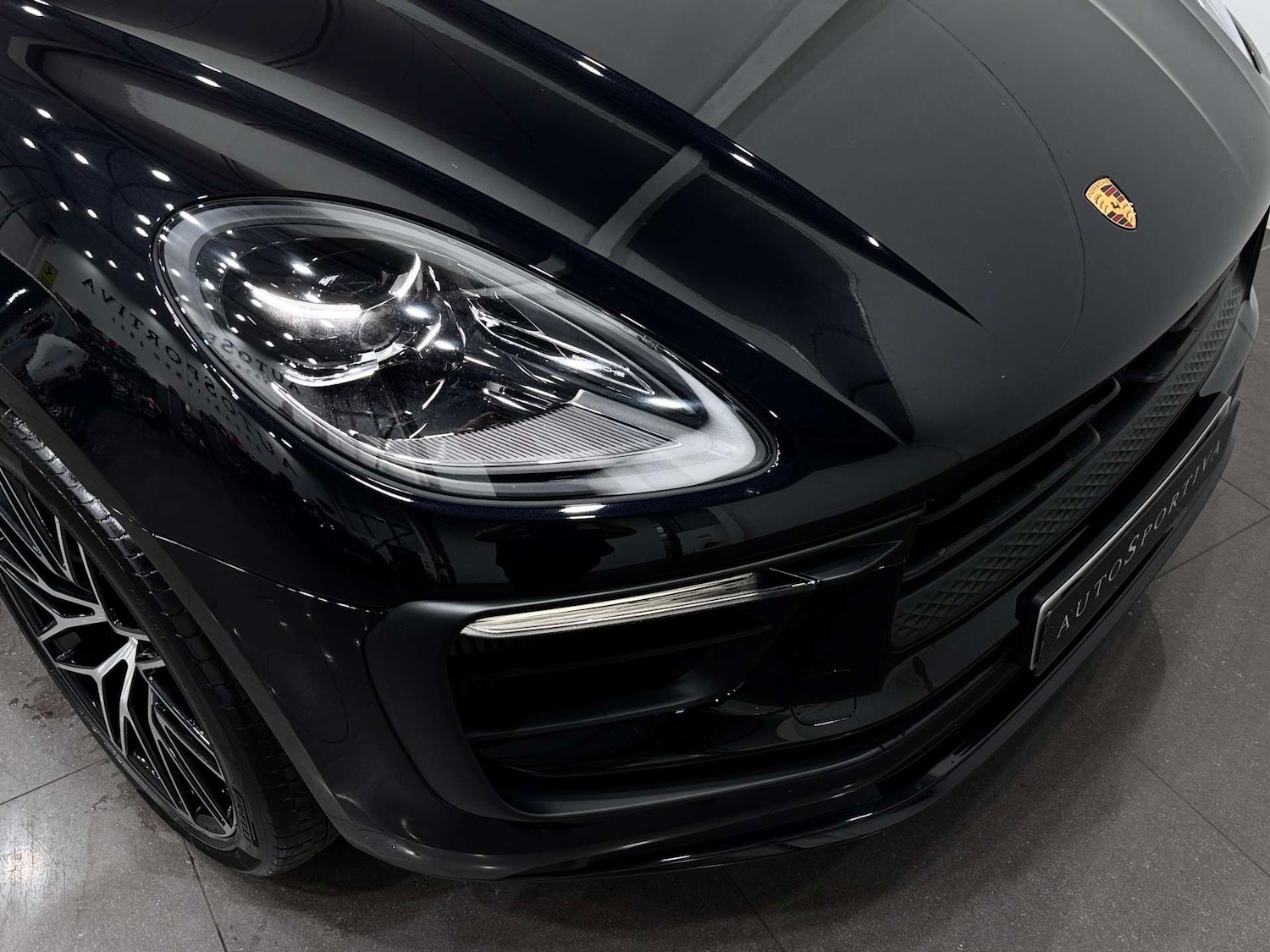 Used Porsche Macan 2023 for sale - 77833879: Photo 32