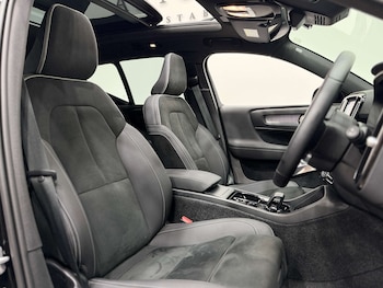 Used Volvo XC40 2025 for sale - 78908799: Photo