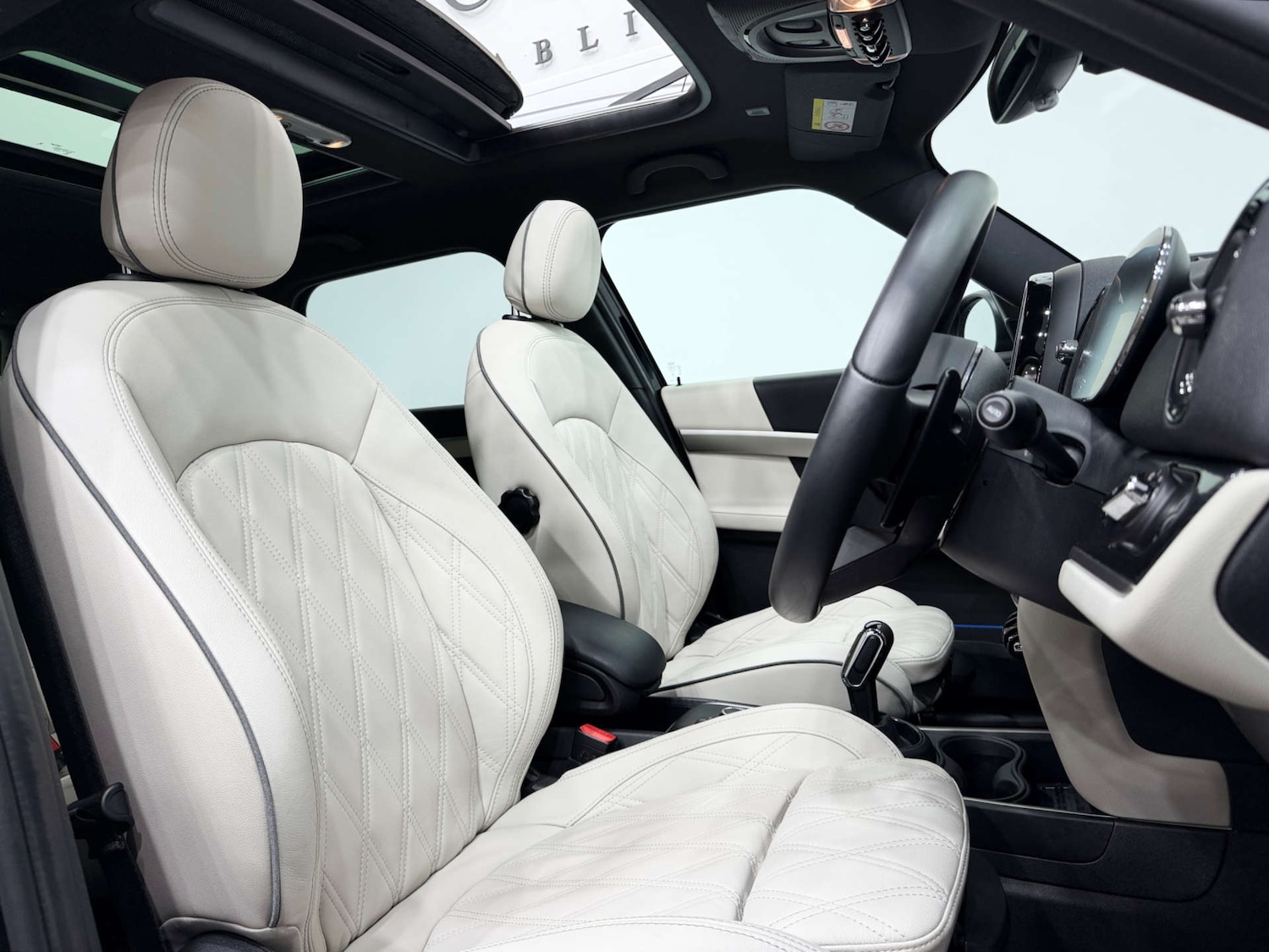 Used MINI Countryman 2023 for sale - 78083543: Photo 2