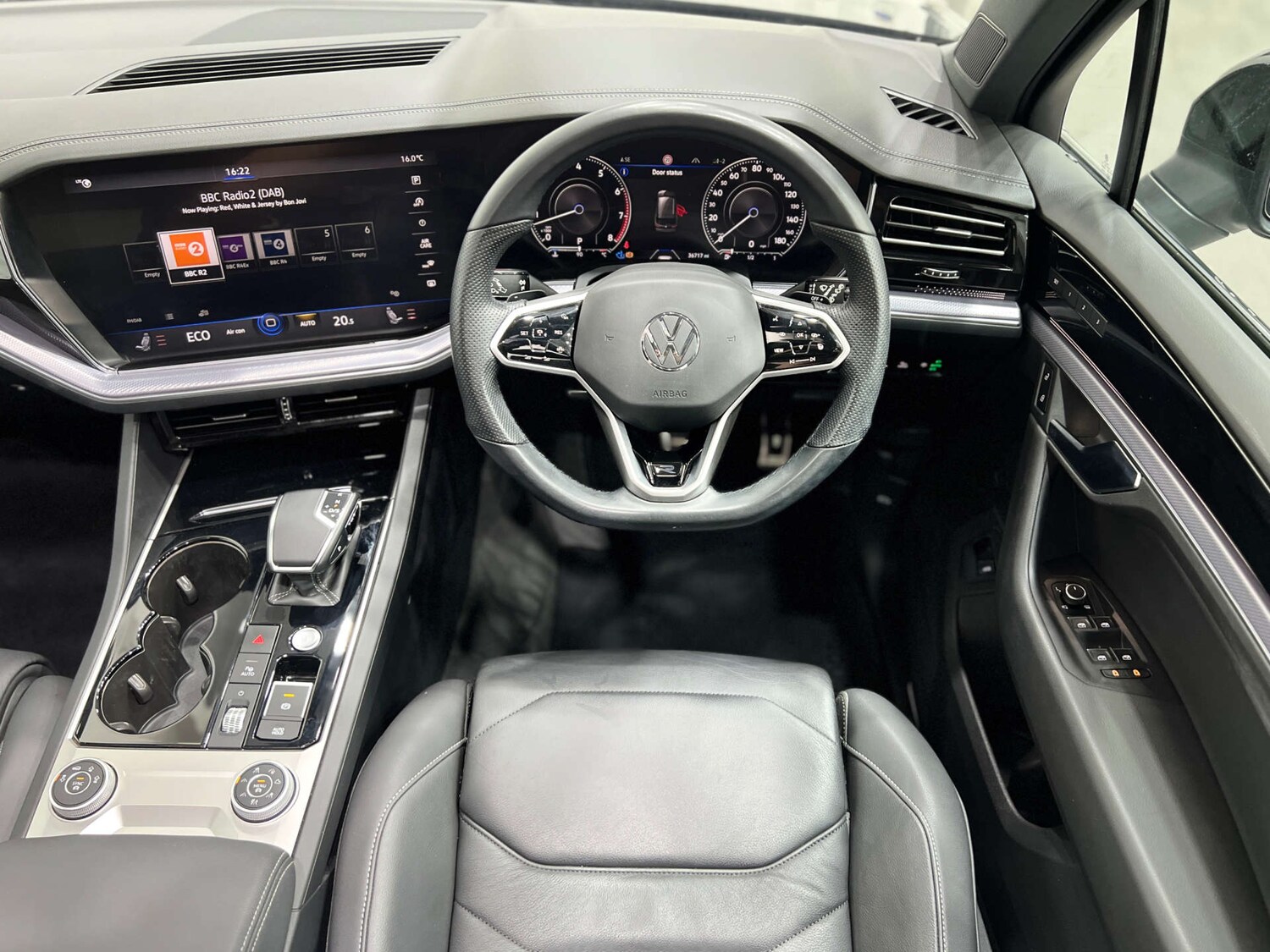 Used Volkswagen Touareg 2021 for sale - 76009003: Photo 22