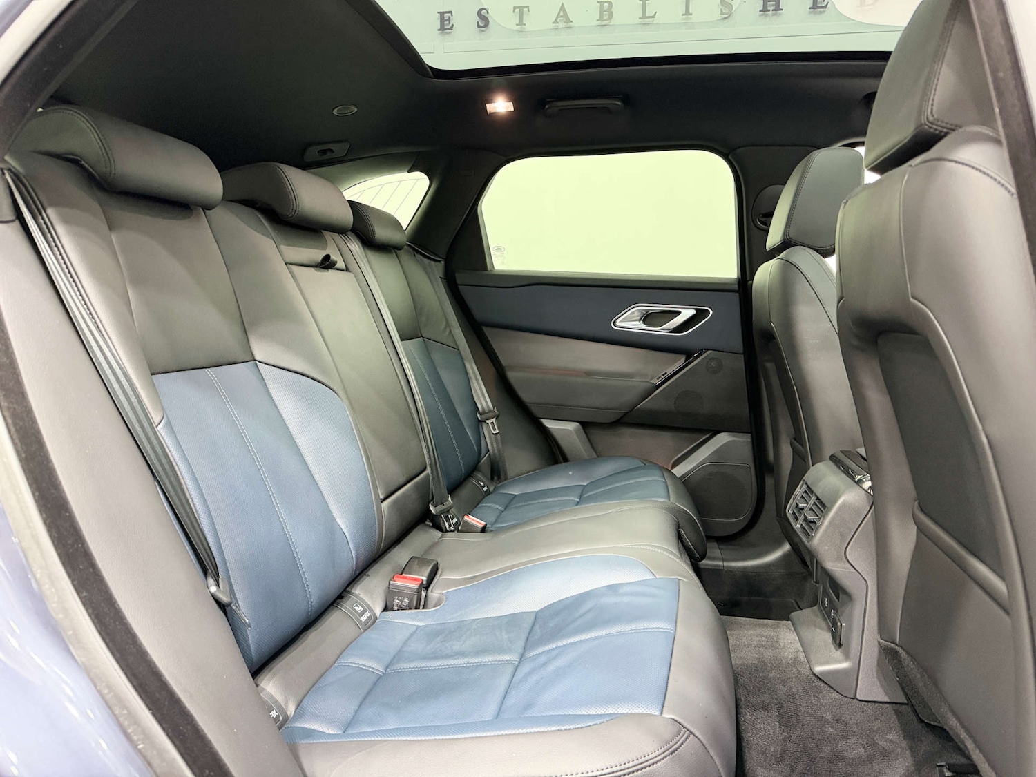 Used Land Rover Range Rover Velar 2023 for sale - 77022482: Photo 16