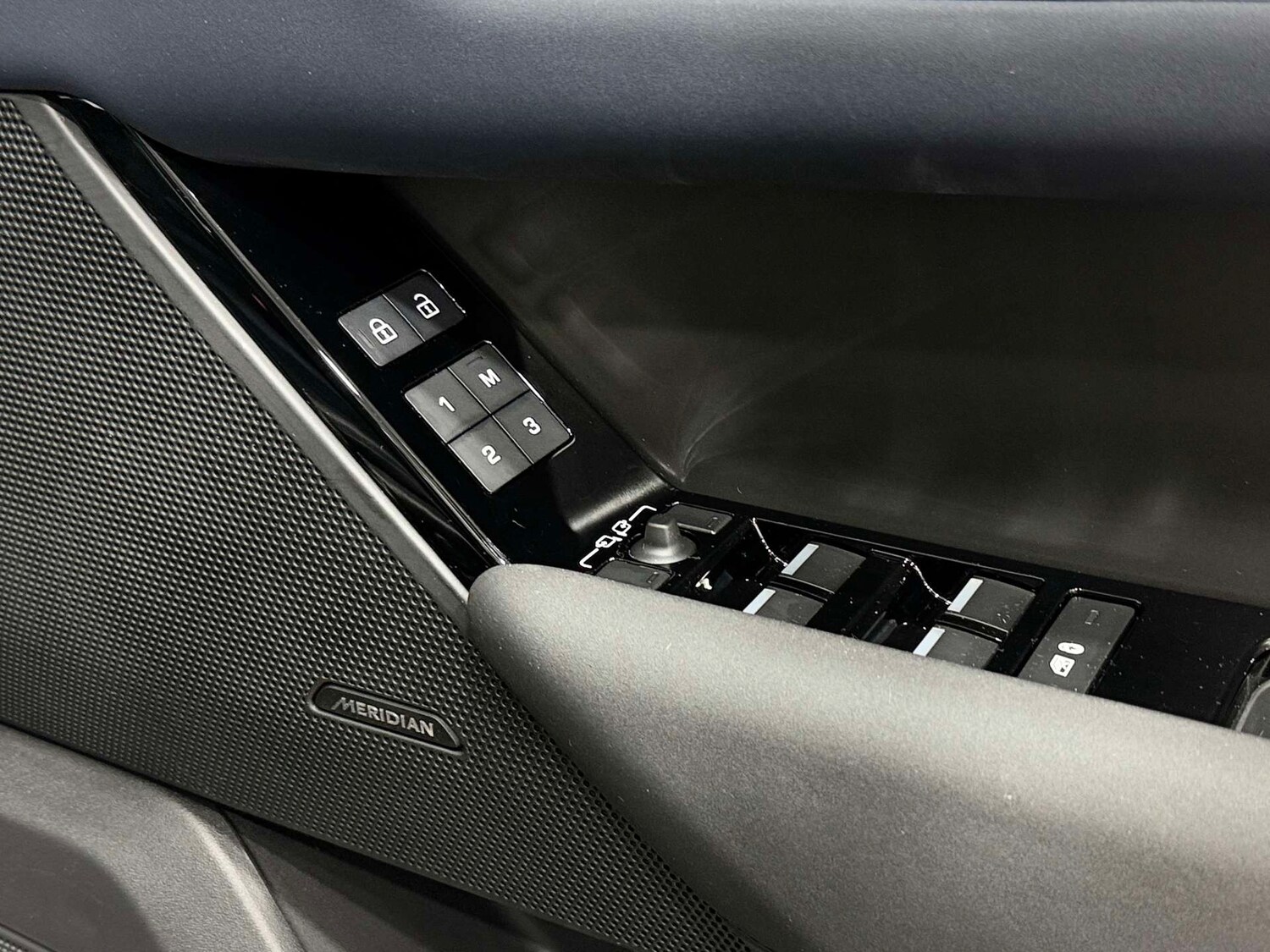 Used Land Rover Range Rover Velar 2023 for sale - 77022482: Photo 39