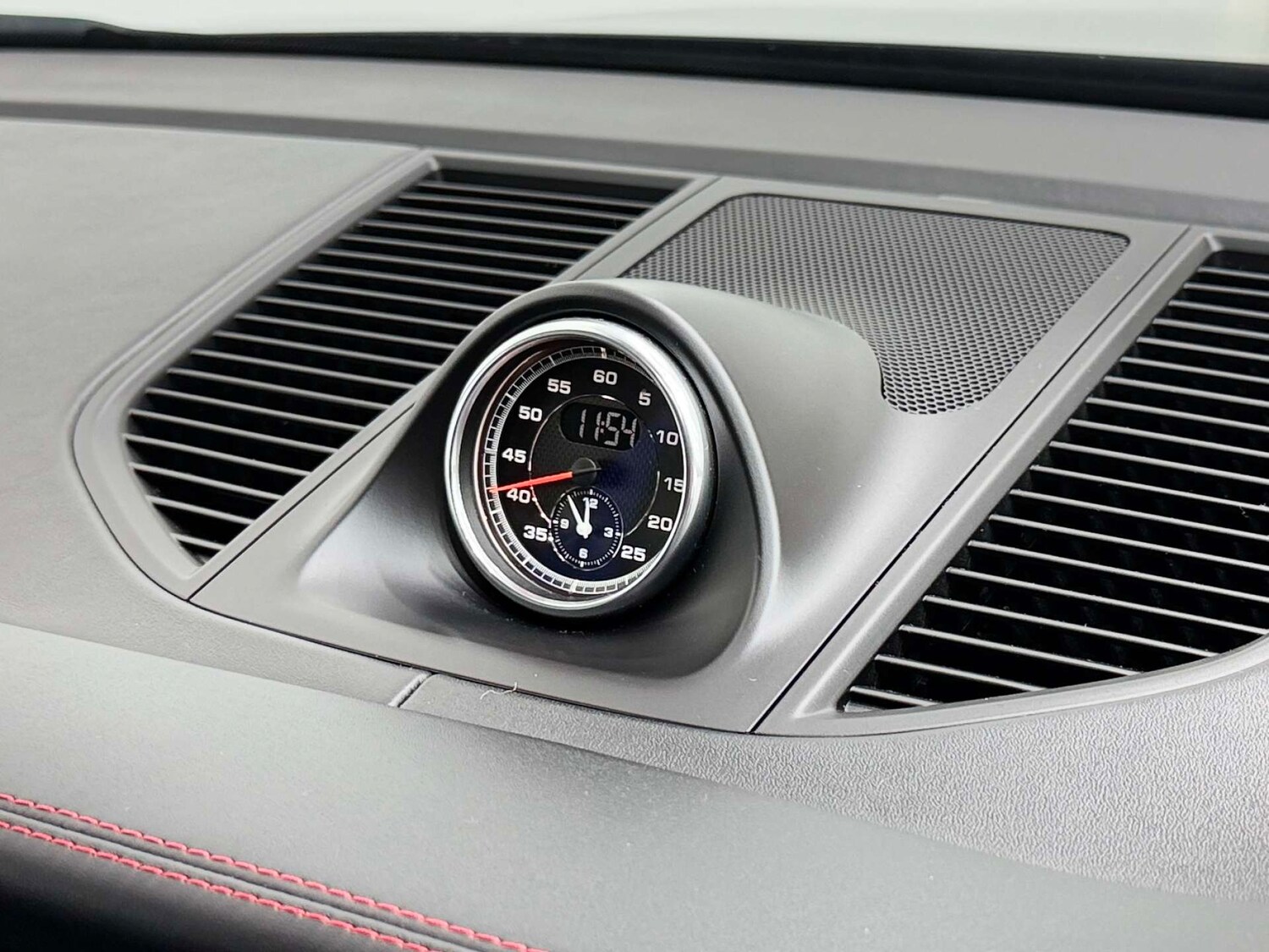 Used Porsche Macan 2020 for sale - 77285514: Photo 47