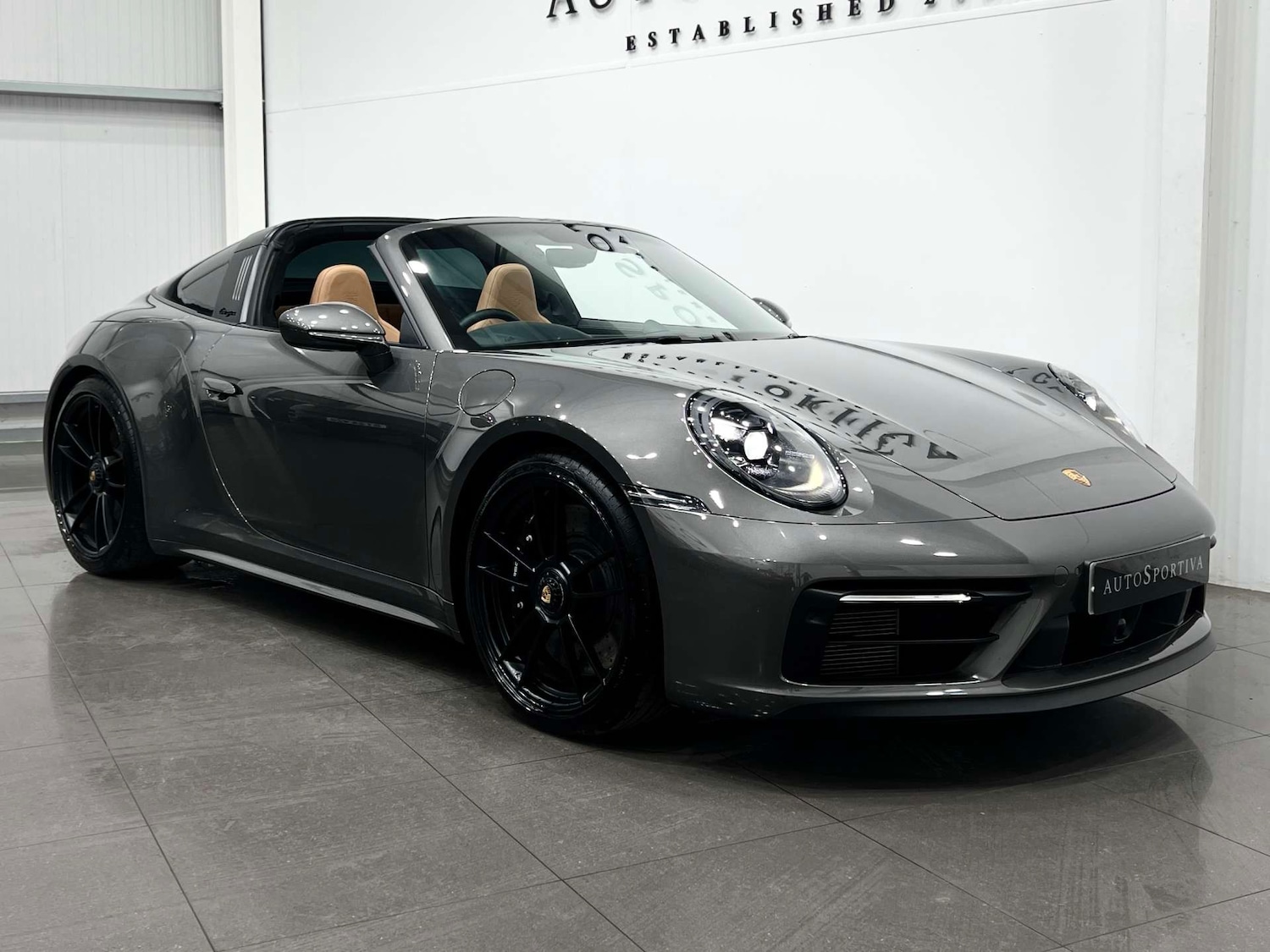 Used Porsche 911 2023 for sale - 76412625: Photo 9