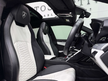 Used Lamborghini Urus 2020 for sale - 79197711: Photo